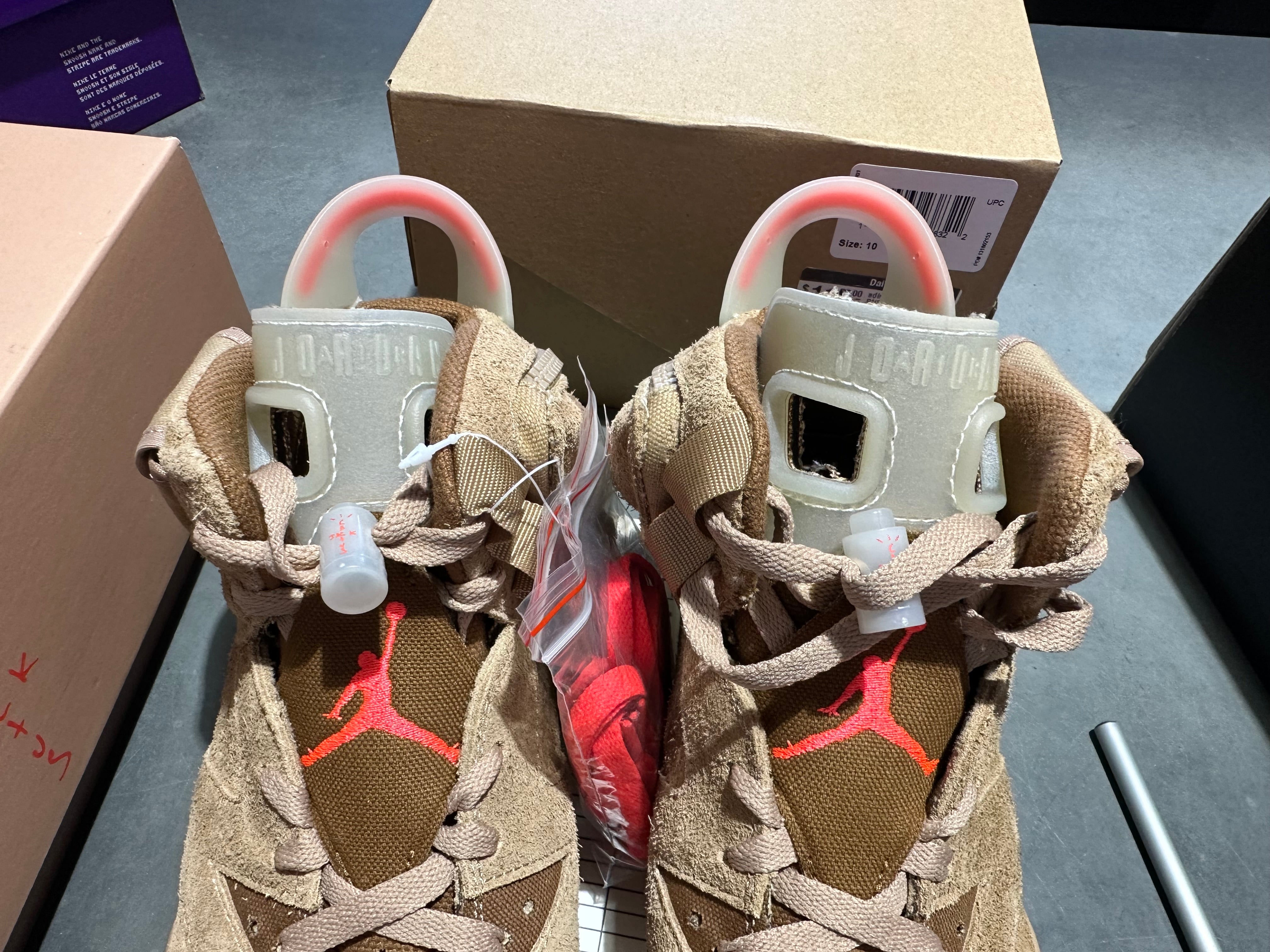 Air Jordan 6 Retro - Travis Scott/British Khaki Size 10