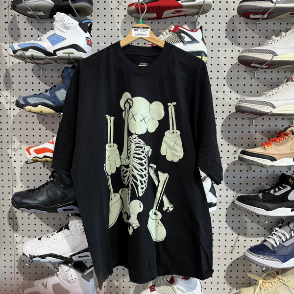 NEW KAWS x Clipse Tee - Black / White