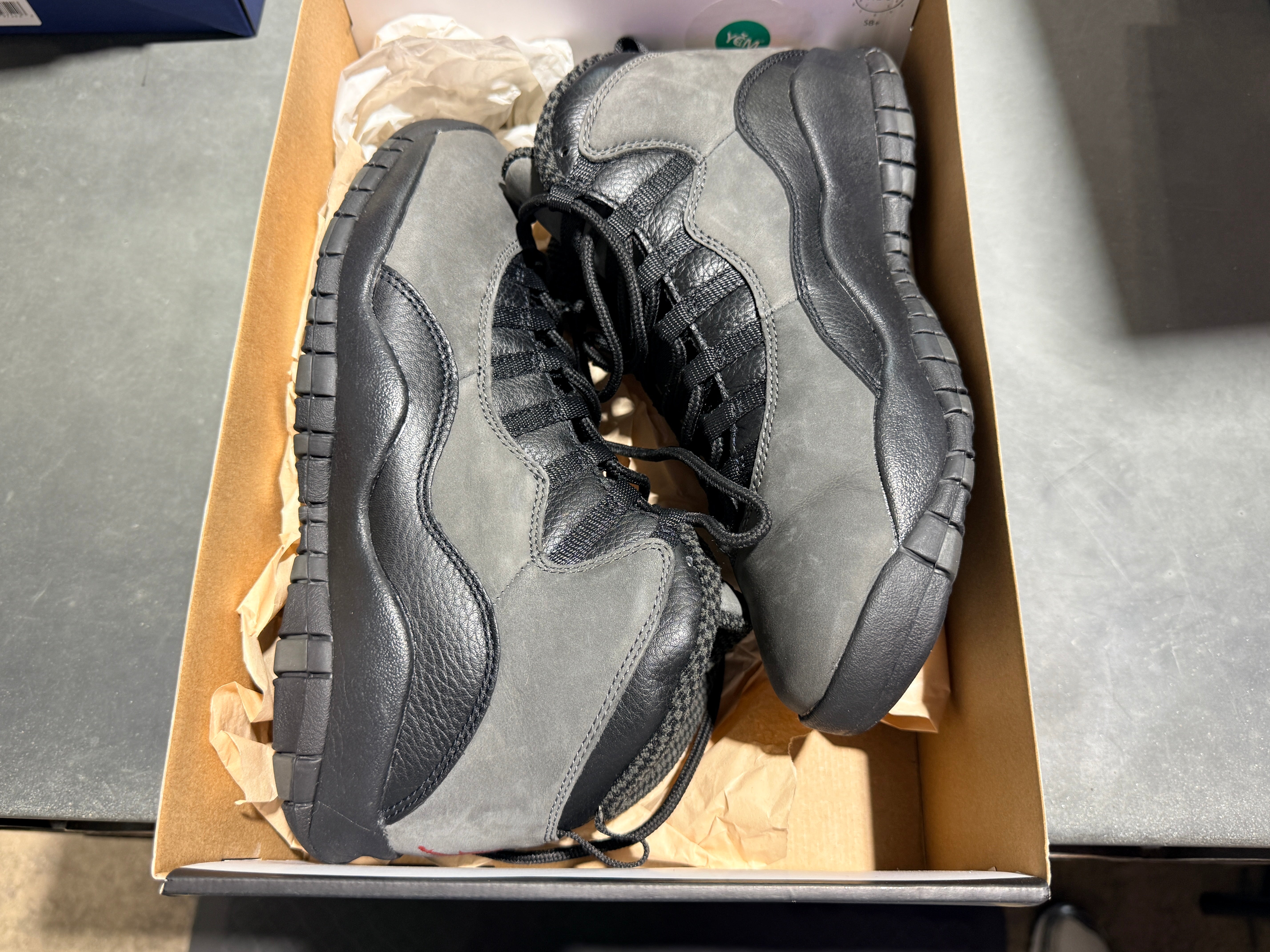 Air Jordan 10 Retro - Shadow 2025 Size 9