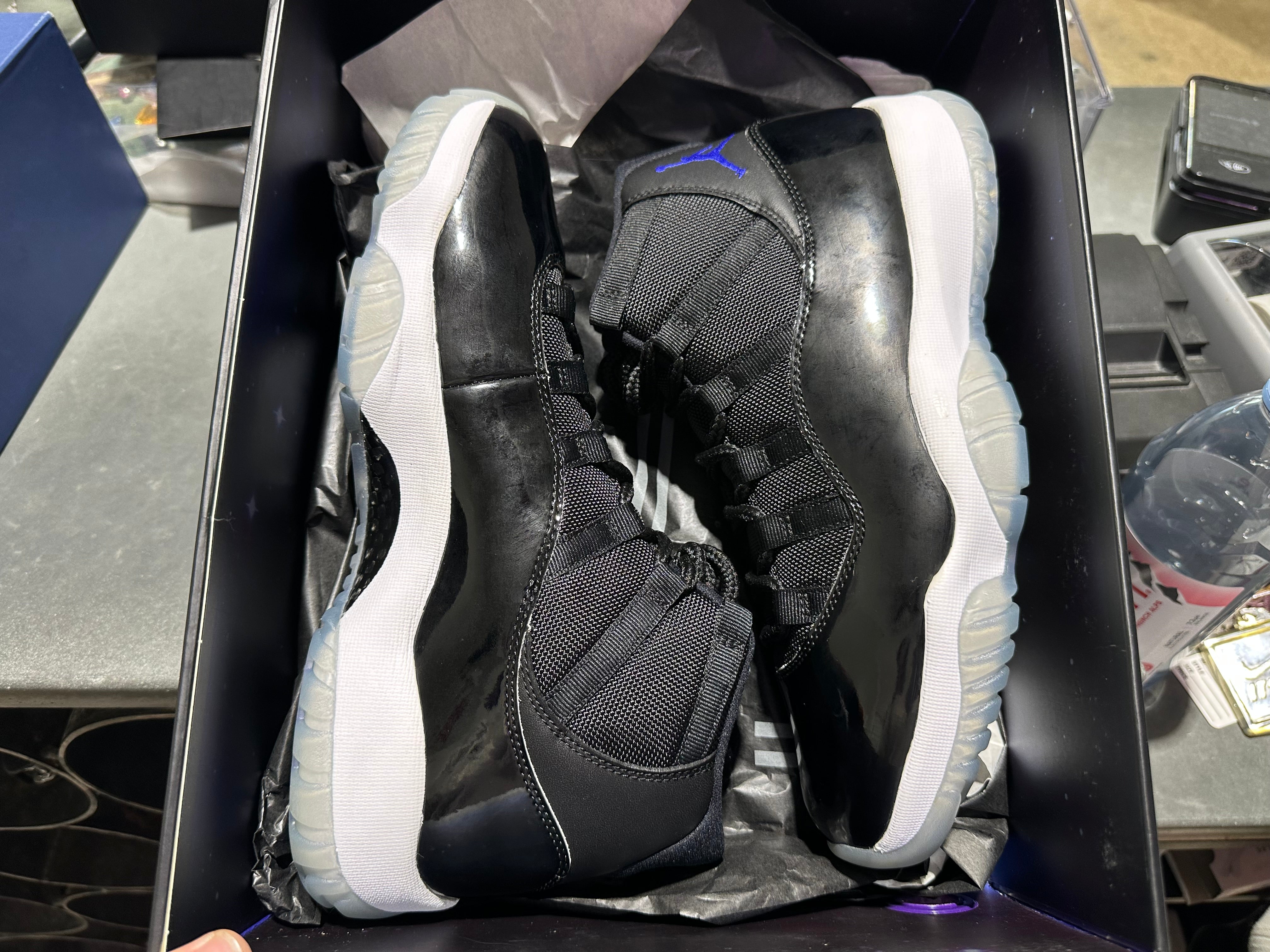 Air Jordan 11 Retro - Space Jam Size 9.5