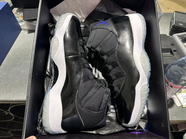 Air Jordan 11 Retro - Space Jam Size 9.5