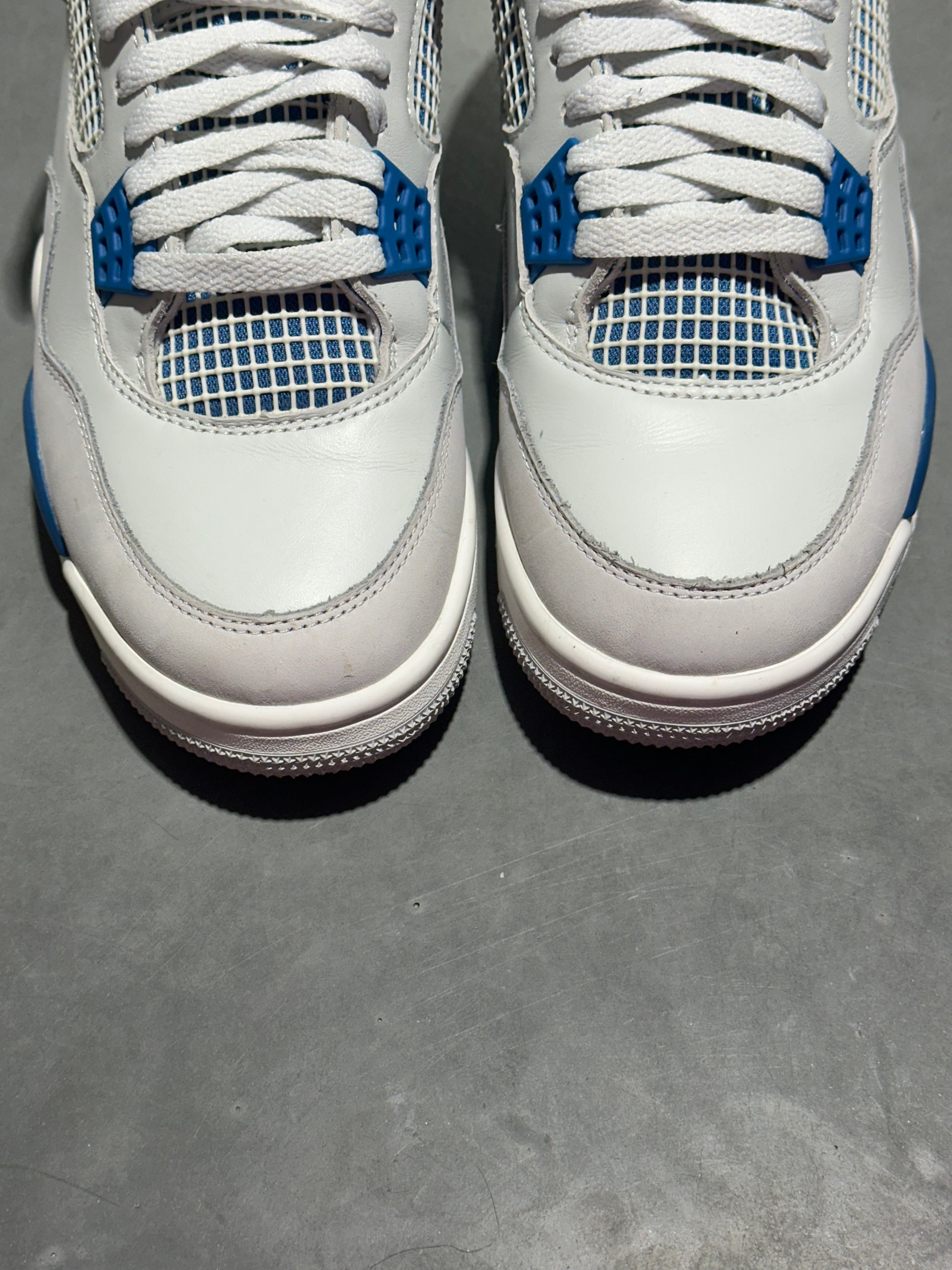 Air Jordan 4 Retro - Military Size 9