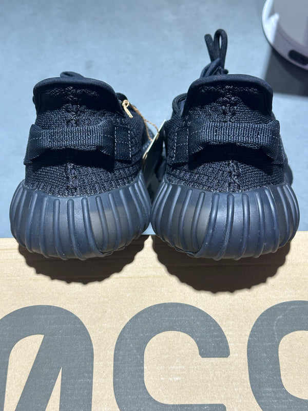 adidas Yeezy Boost 350 V2 - Onyx Size 9