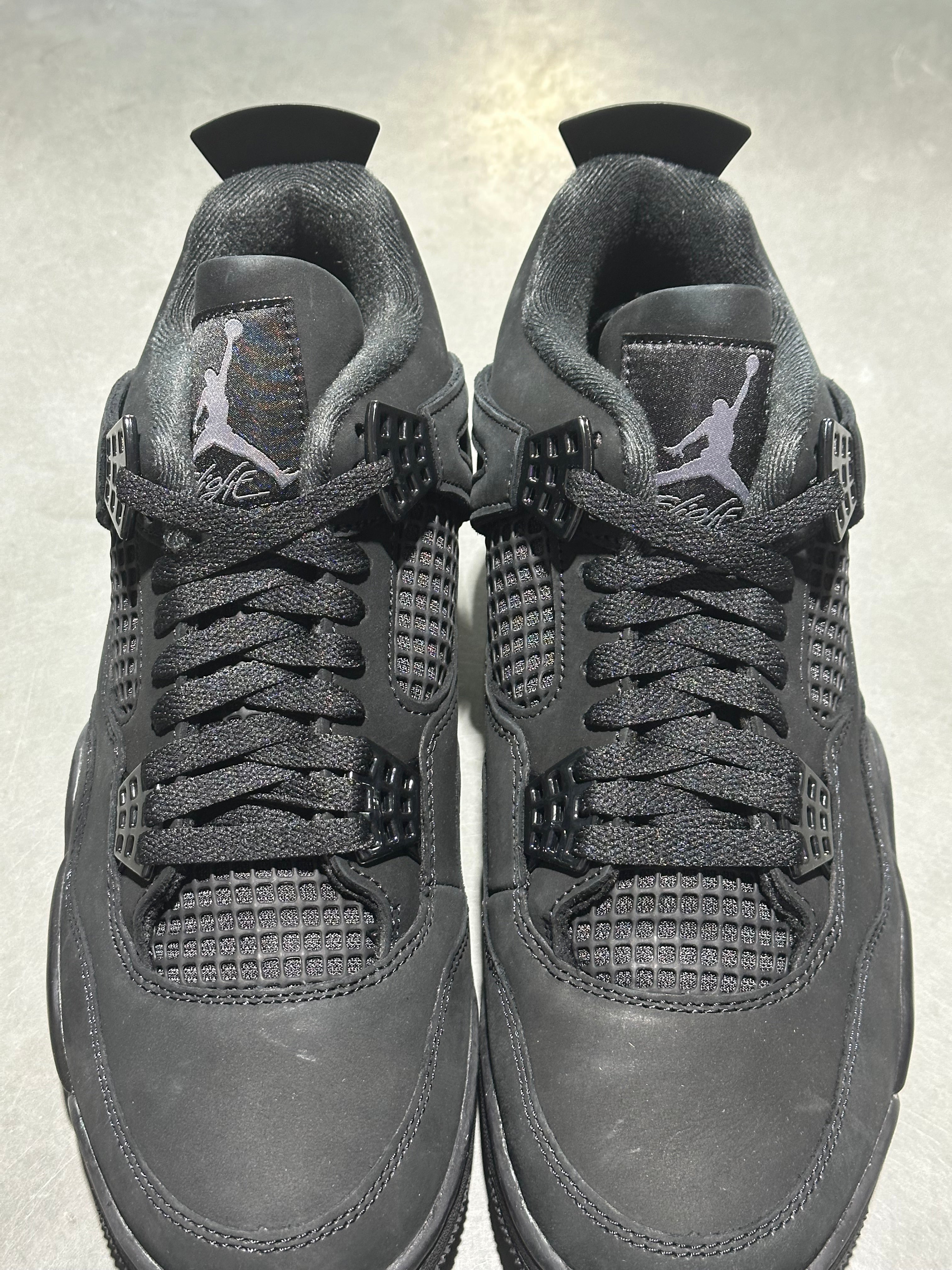 Air Jordan 4 Retro - Black Cat 2025 Size 9