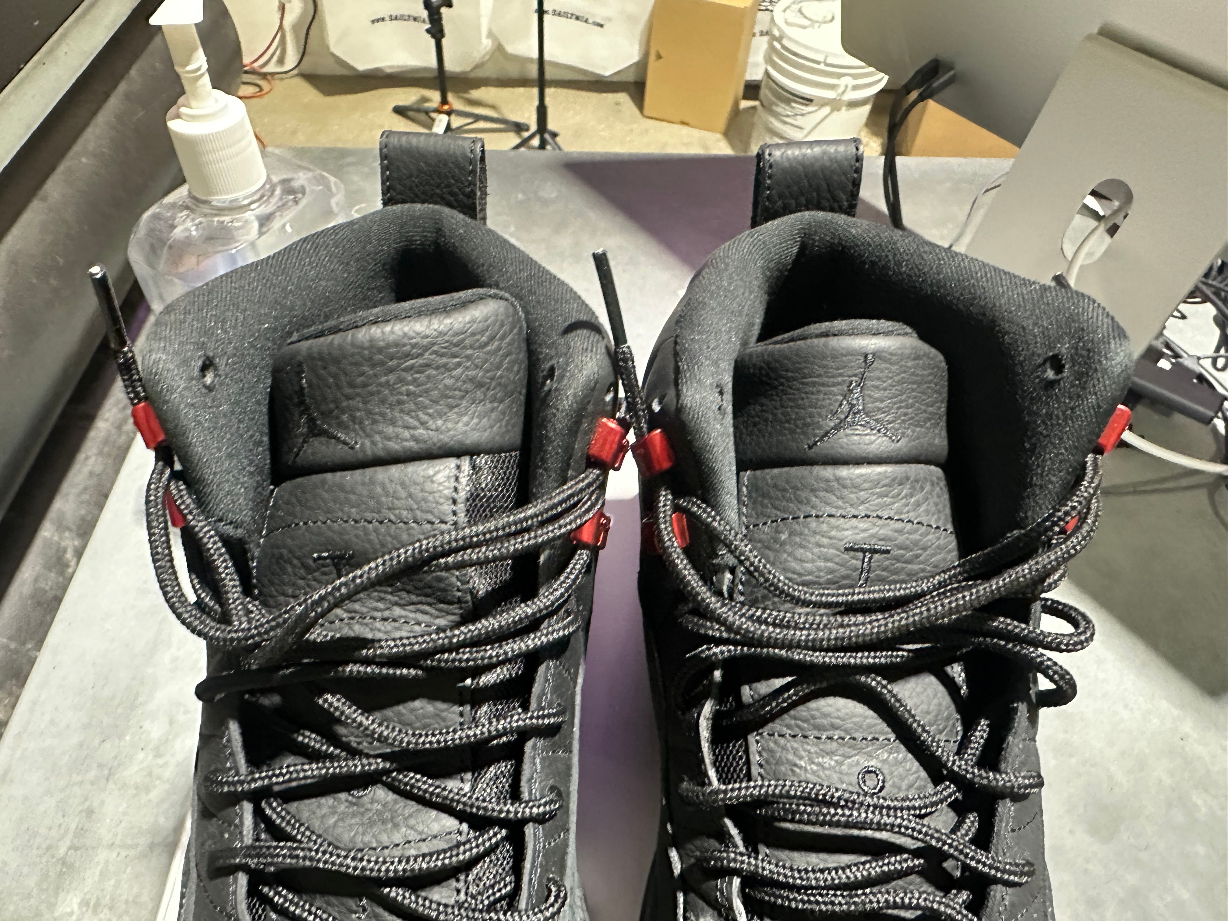 Air Jordan 12 Retro - Bloodline Size 10.5