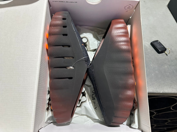 Nike Mind 001 Flyknit Slide - Bronze Eclipse Total Orange Size 7