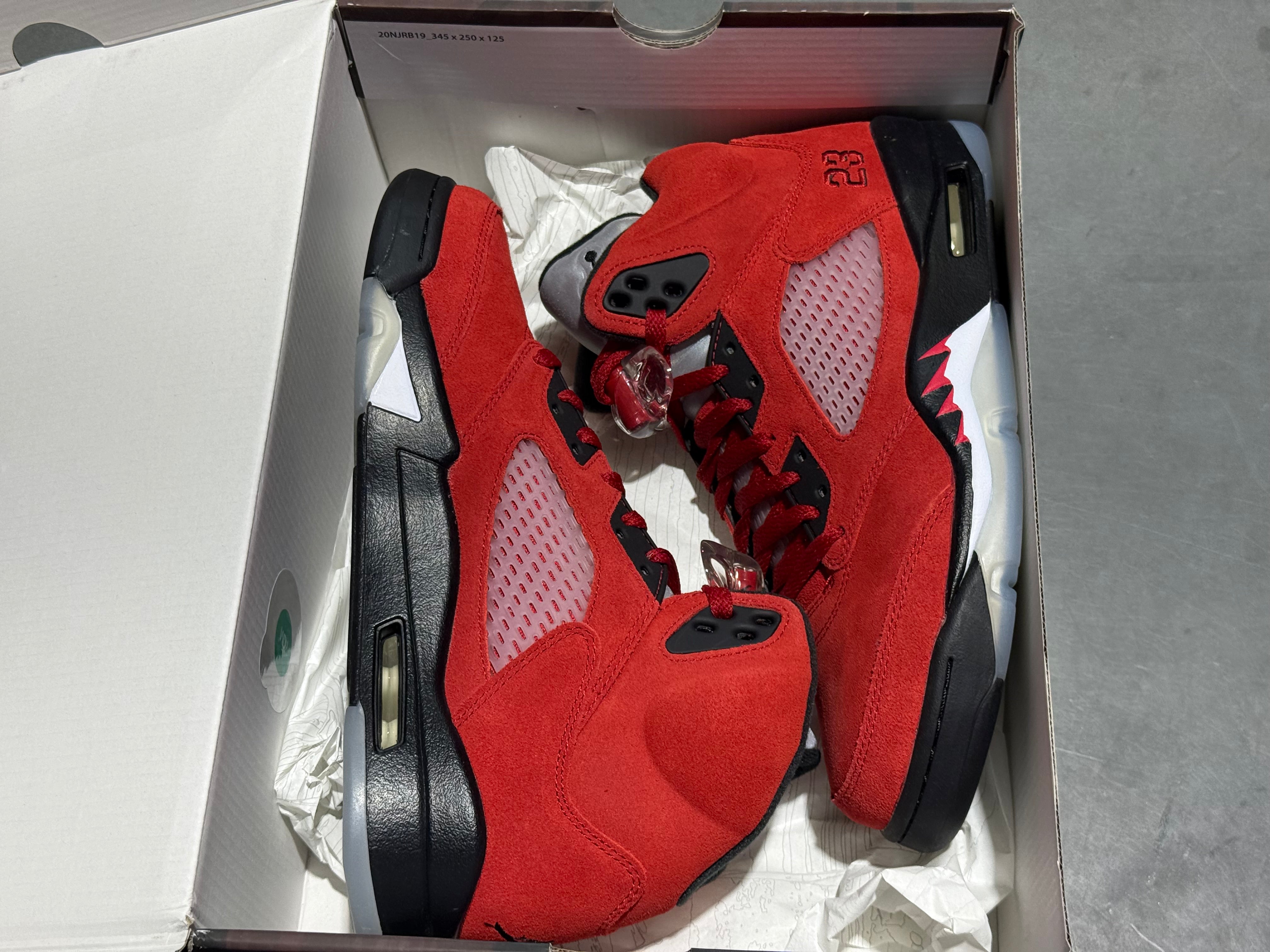 Air Jordan 5 Retro - Raging Bulls Size 9