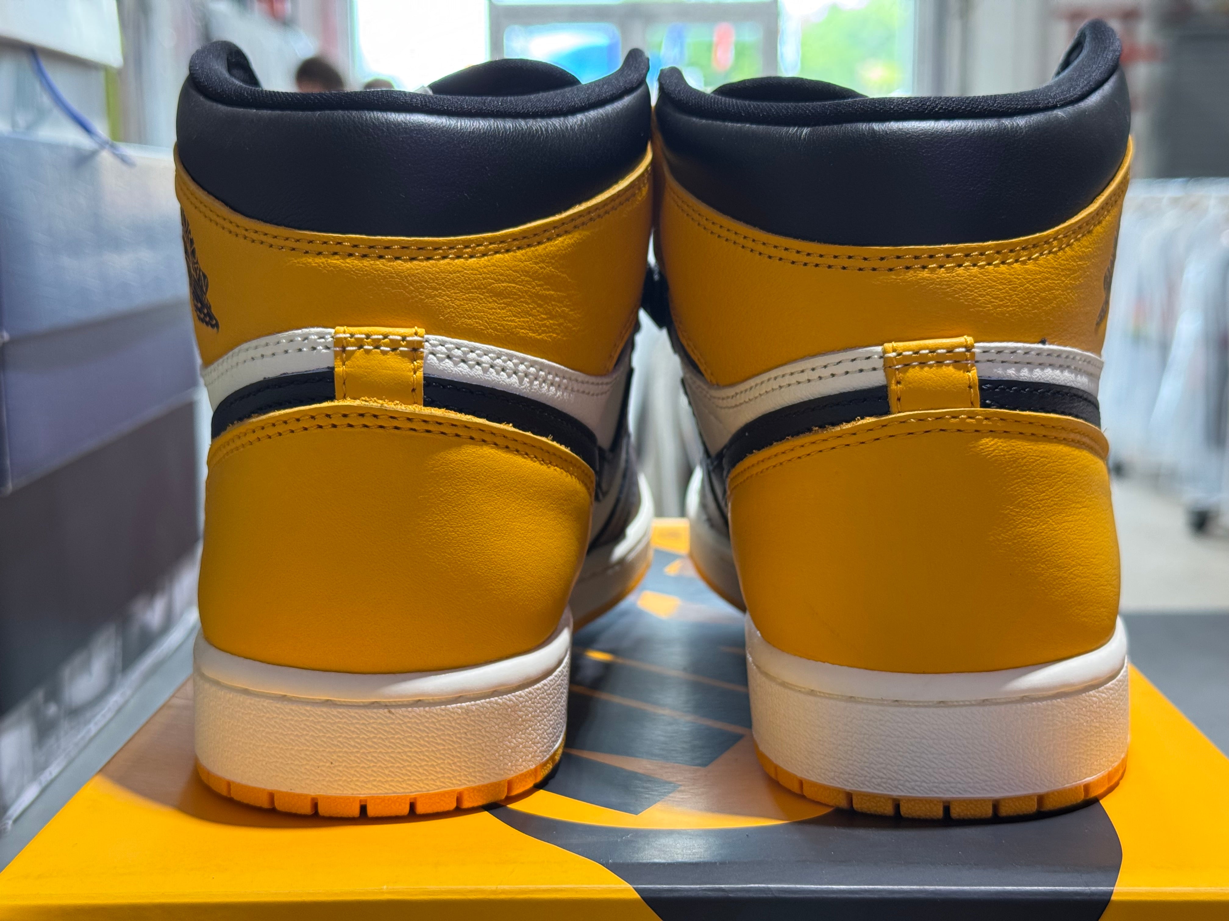 Air Jordan 1 Retro High OG - Taxi Size 10