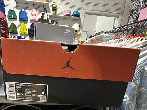 Air Jordan 12 Retro - Black Taxi Size 9