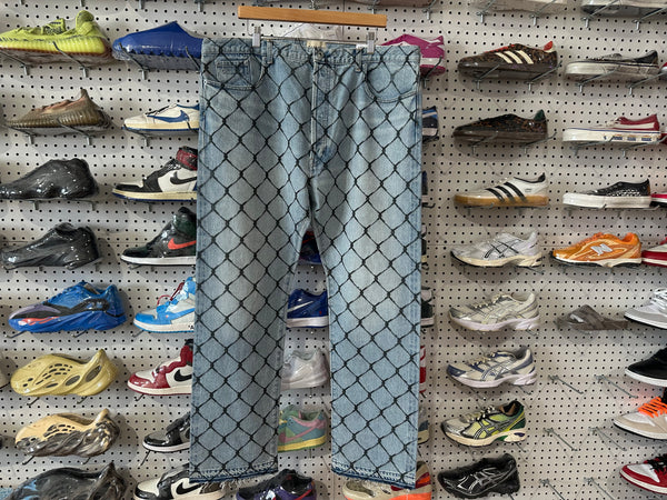 USED Gallery Department Cage Denim Jeans - Light Wash Size 40x32