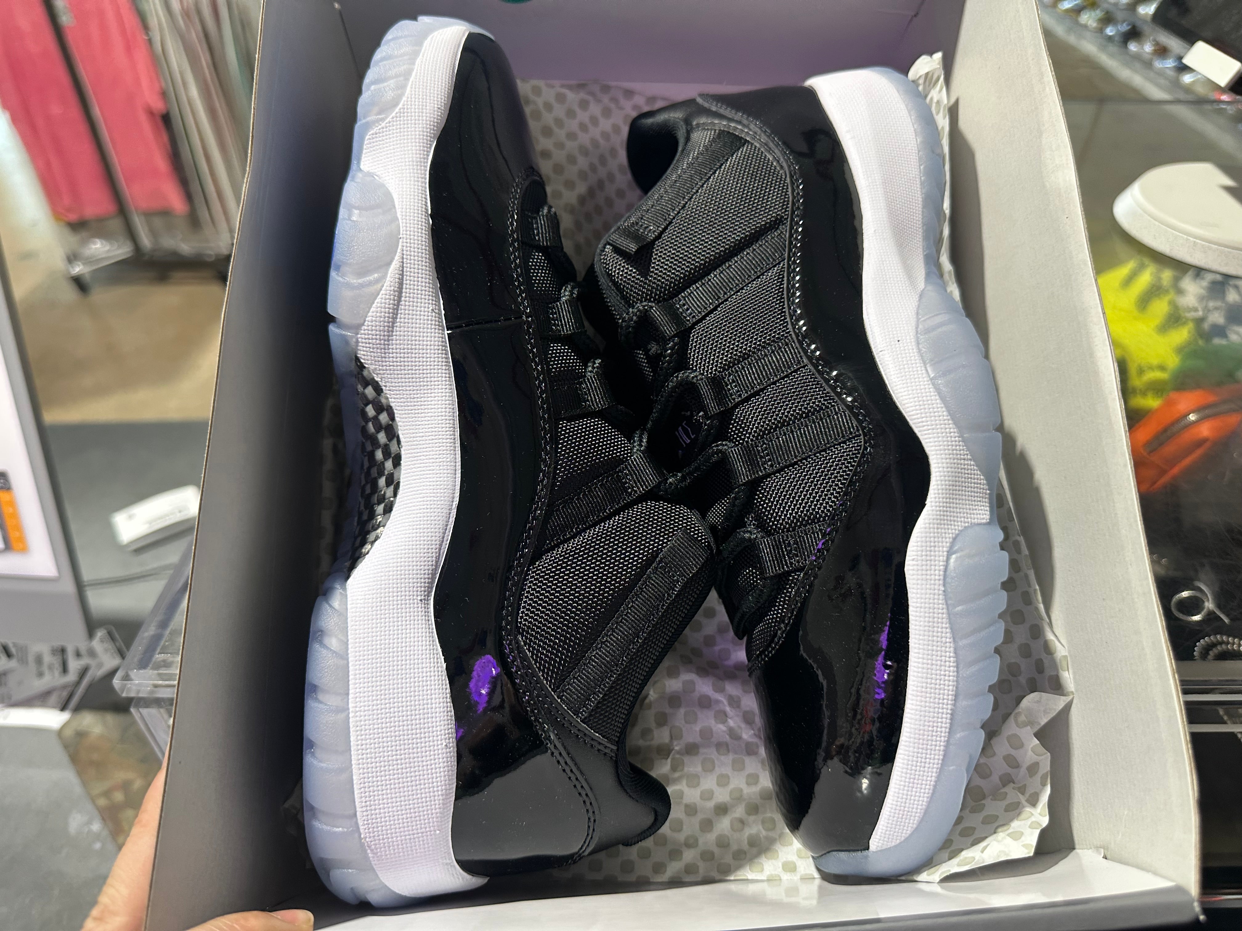 Air Jordan 11 Retro Low - Space Jam Size 10
