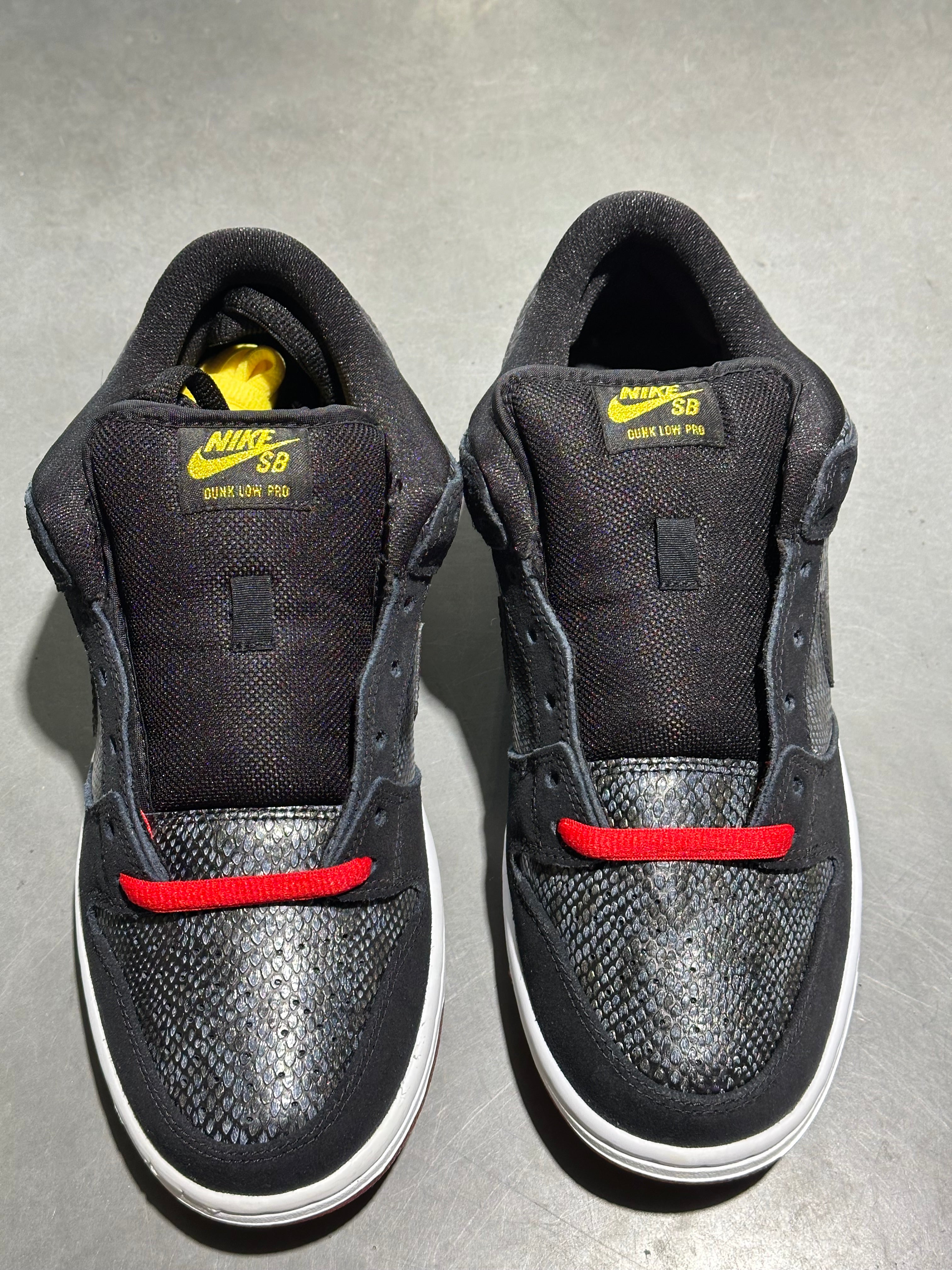 Nike Dunk Low Premium SB - Snake Eyes Size 8