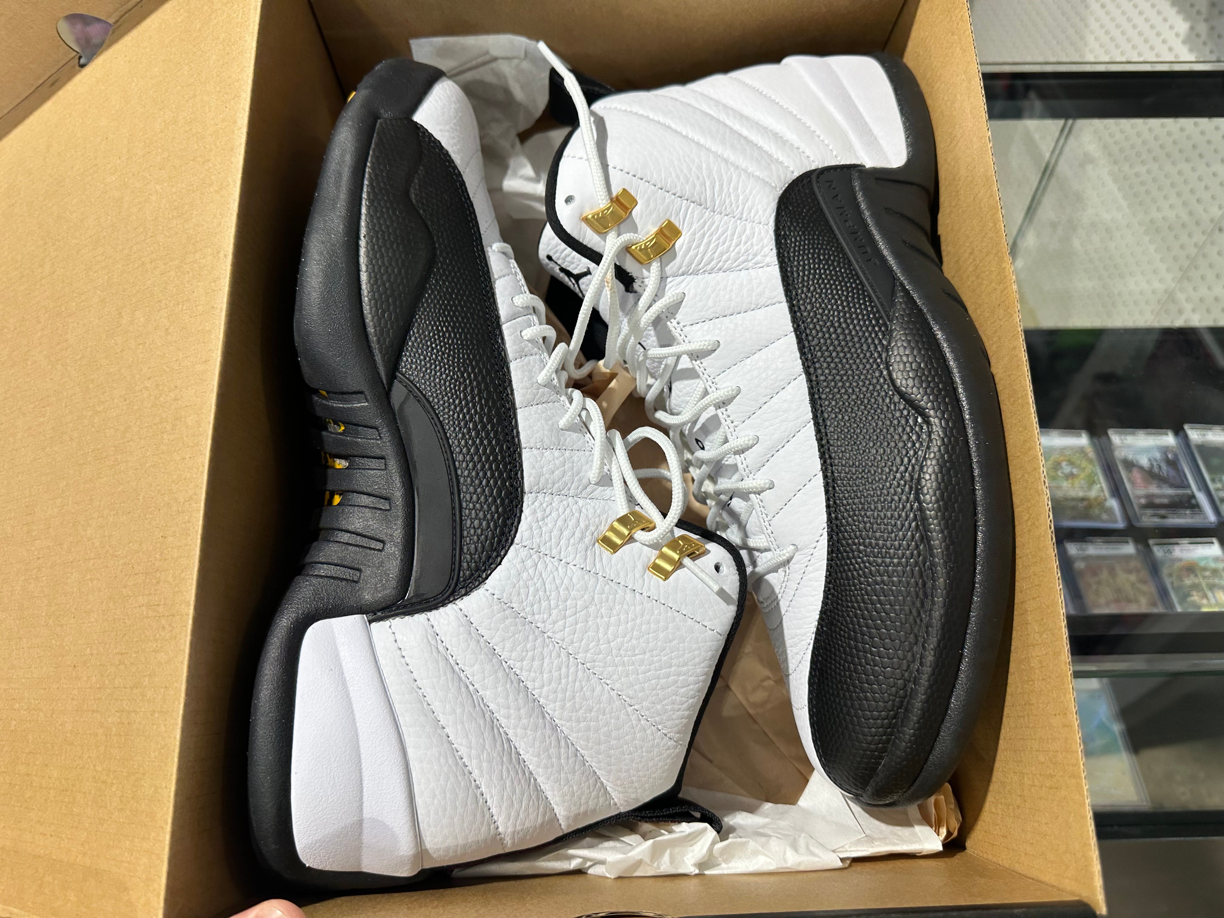 Air Jordan 12 Retro - Taxi Size 13