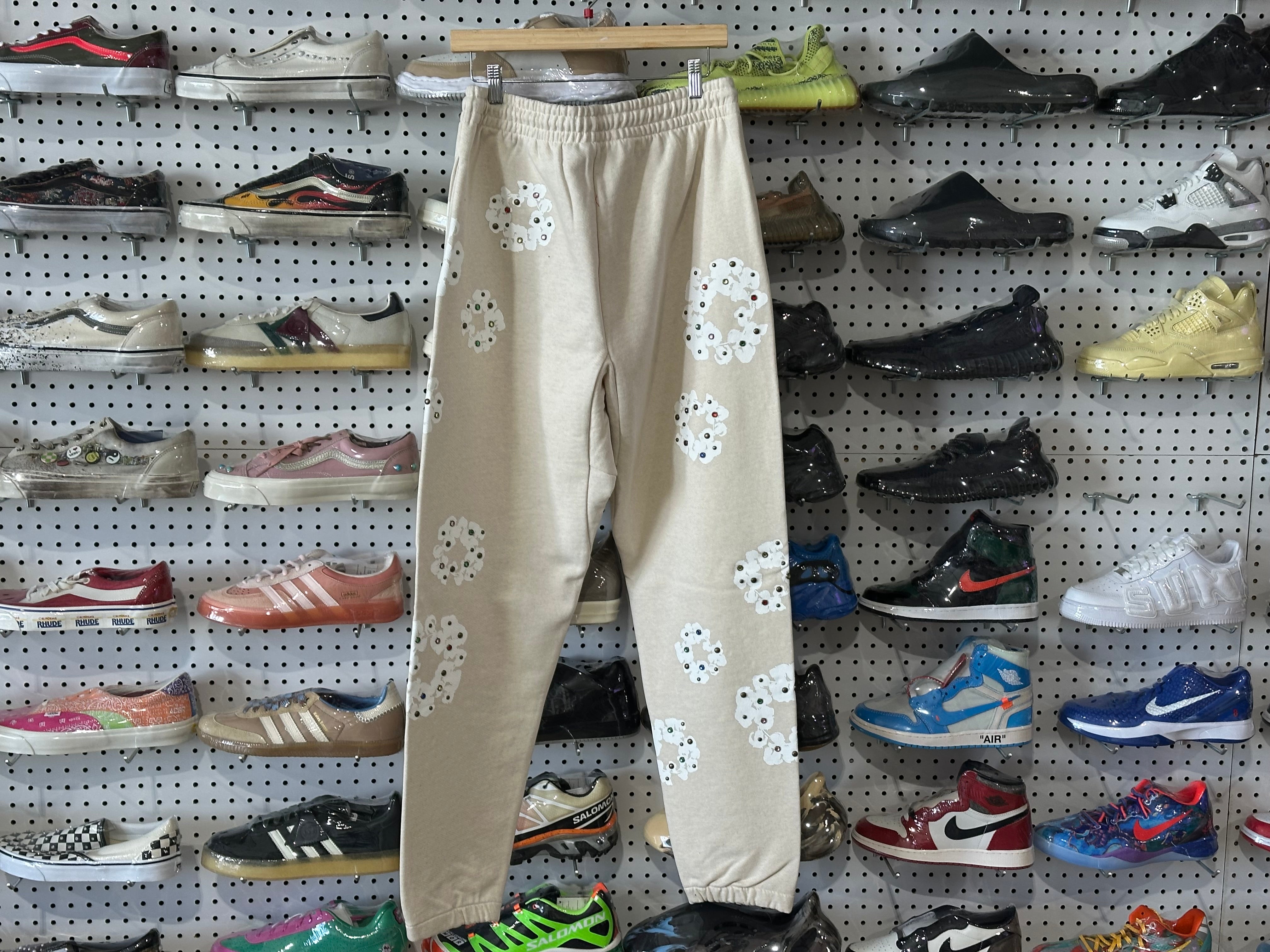 NEW Denim Tears Rhinestone Cotton Wreath Sweatpants - Oatmeal Size Large