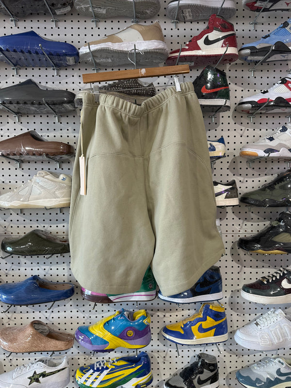 NEW Fear of God FOG Essentials Shorts - Abbey Stone	Size Large
