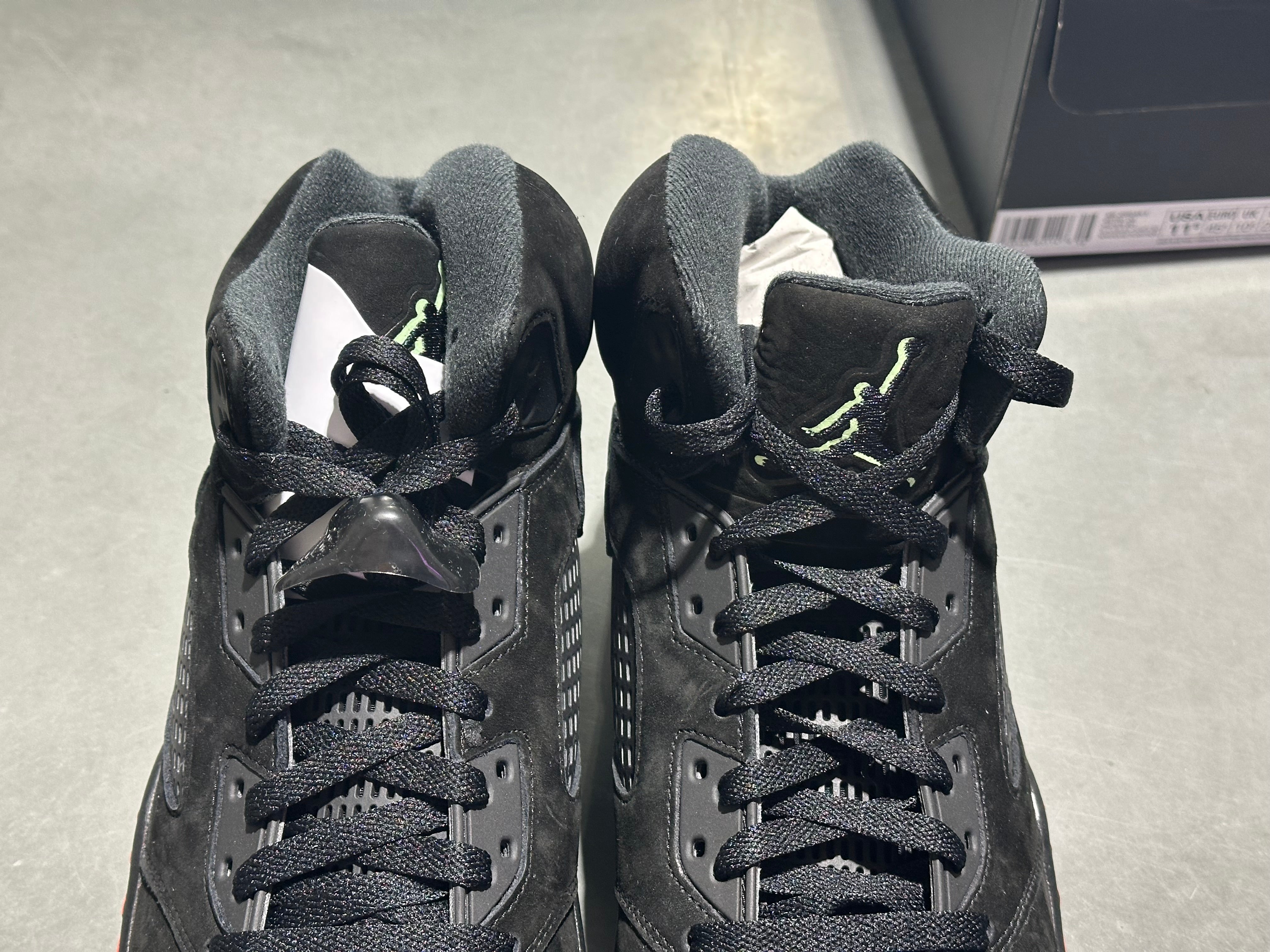 Air Jordan 5 Retro - Halloween Size 11.5