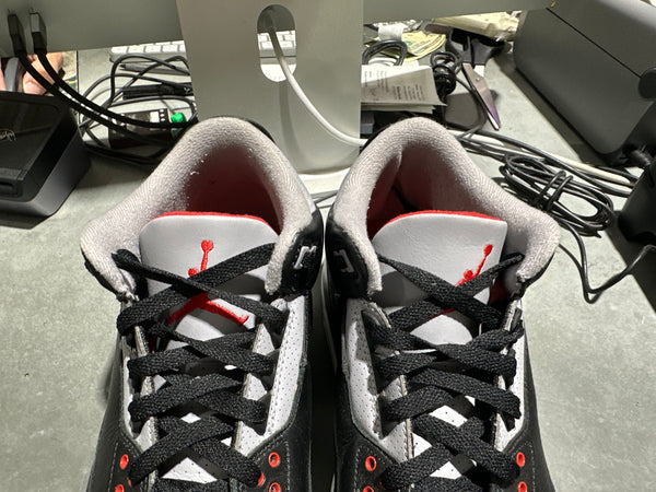 Air Jordan 3 Retro - Black Cement Size 10.5