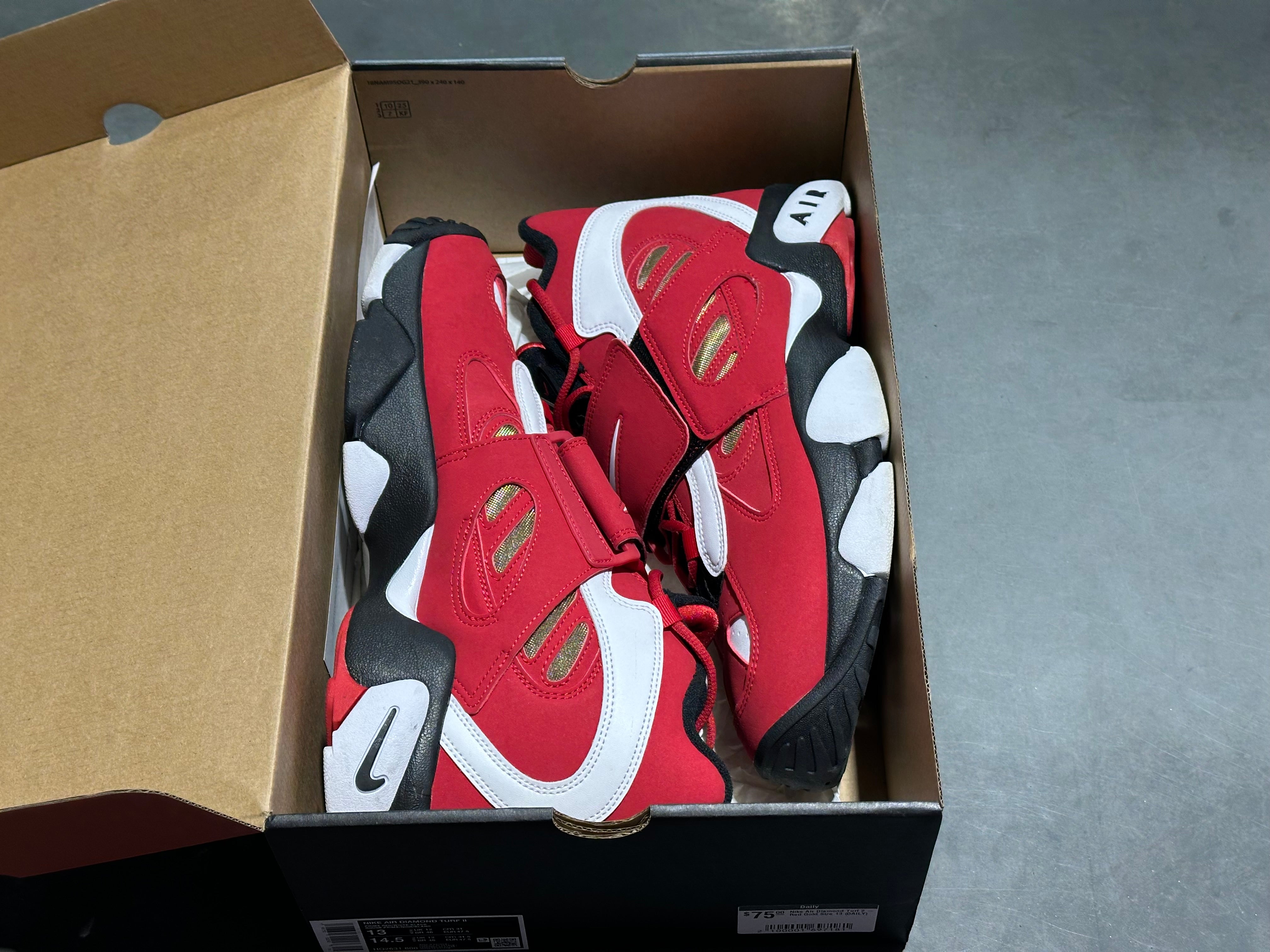 Nike Air Diamond Turf 2 - Red Gold Size 13