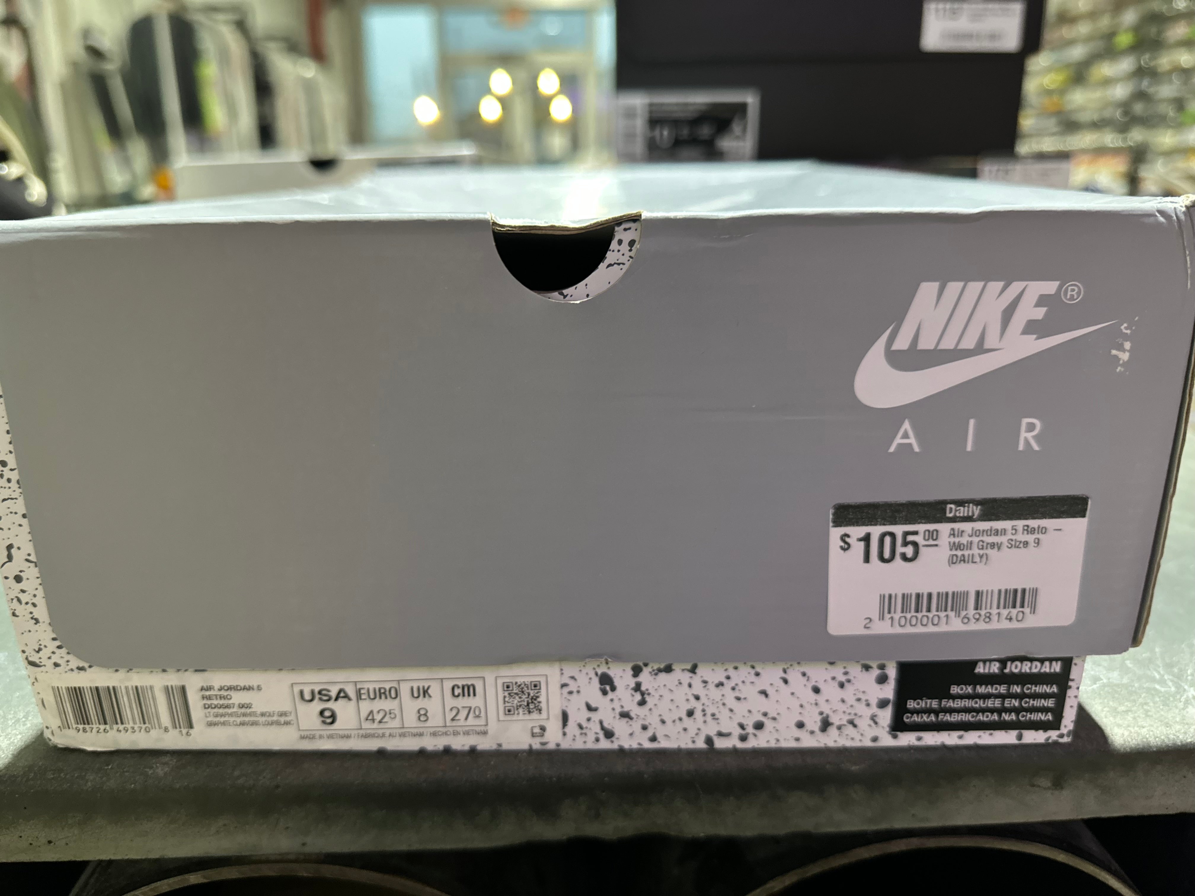 Air Jordan 5 Reto - Wolf Grey Size 9