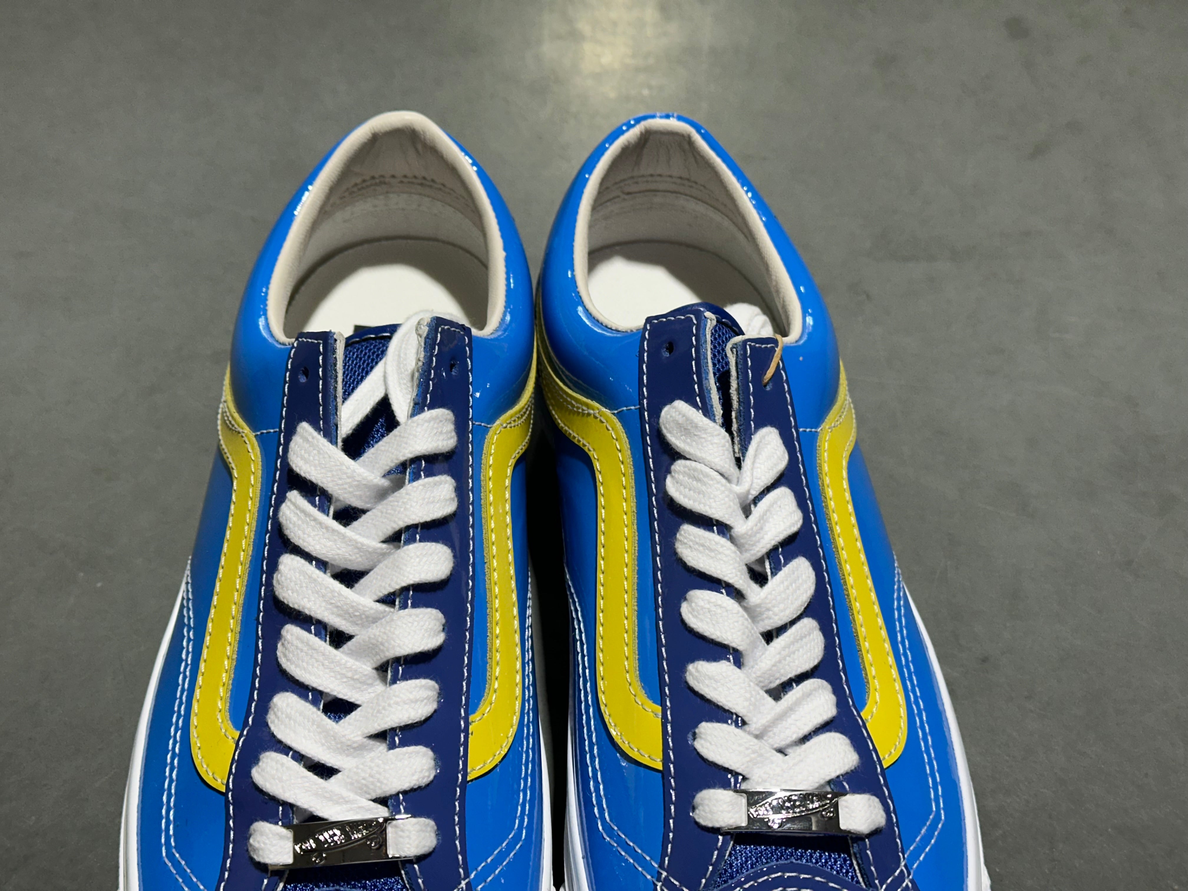 Vans LX Old Skool 36 - Patent Bright Azure Size 9.5