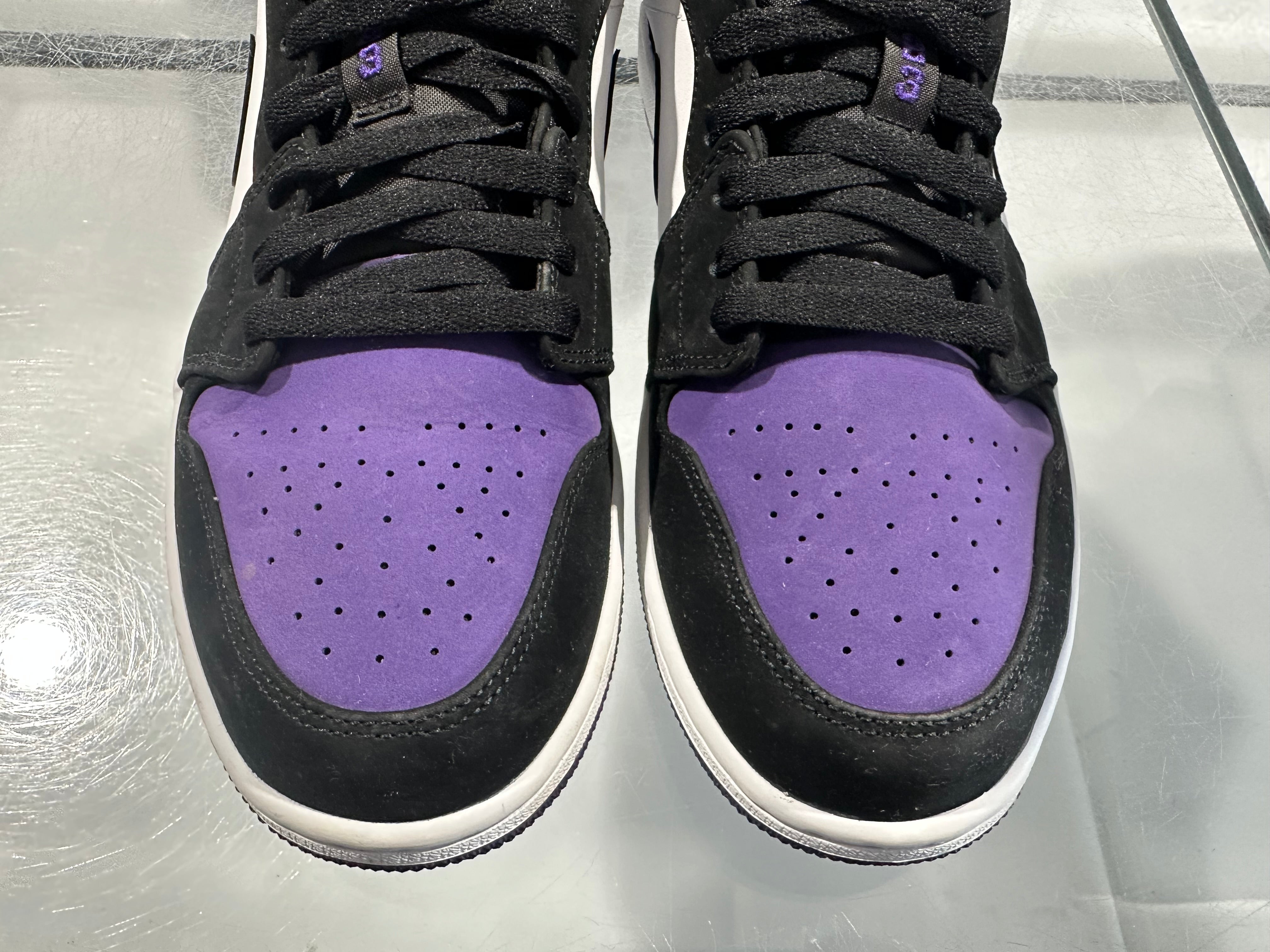 Air Jordan 1 Low - Court Purple Size 11