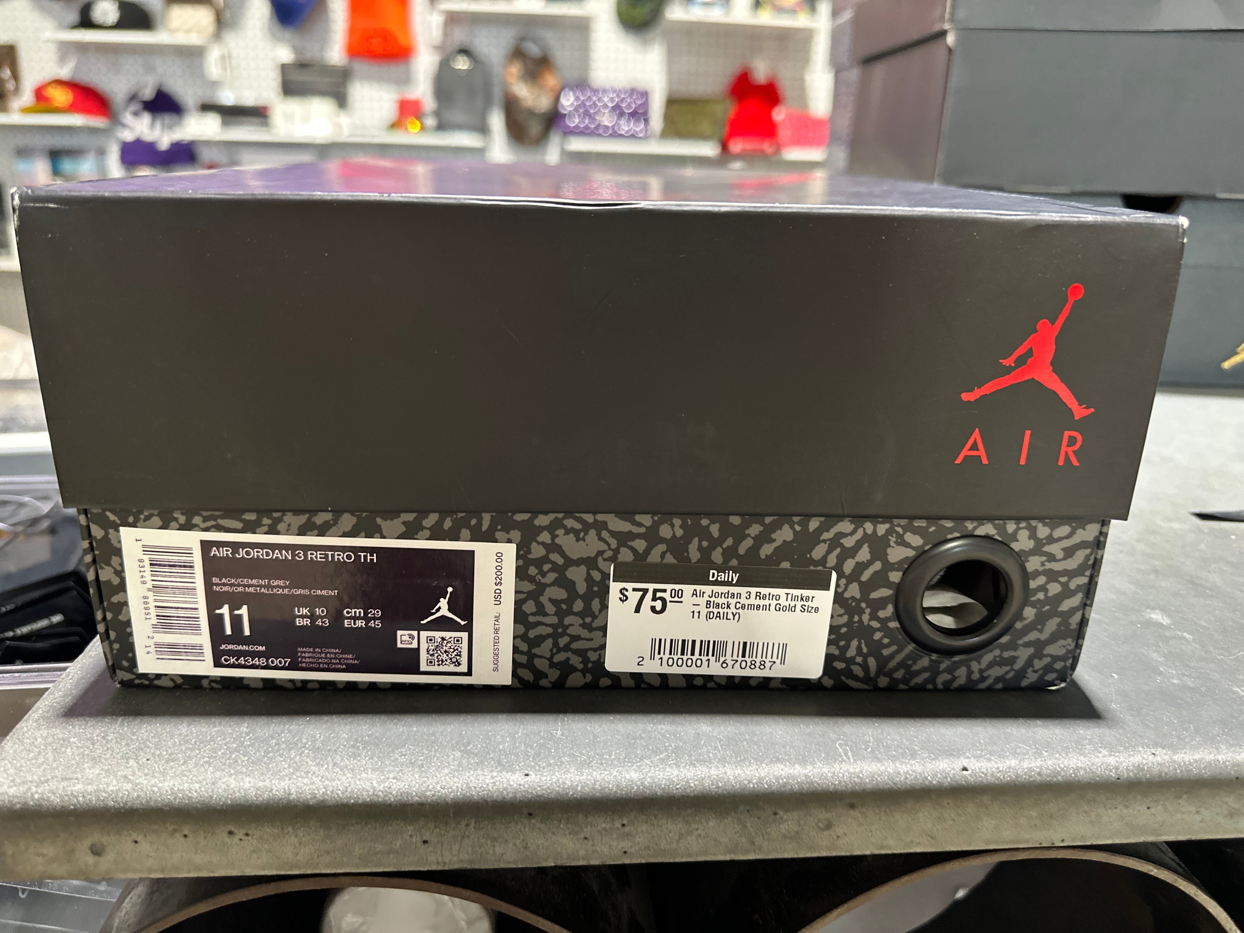 Air Jordan 3 Retro Tinker - Black Cement Gold Size 11