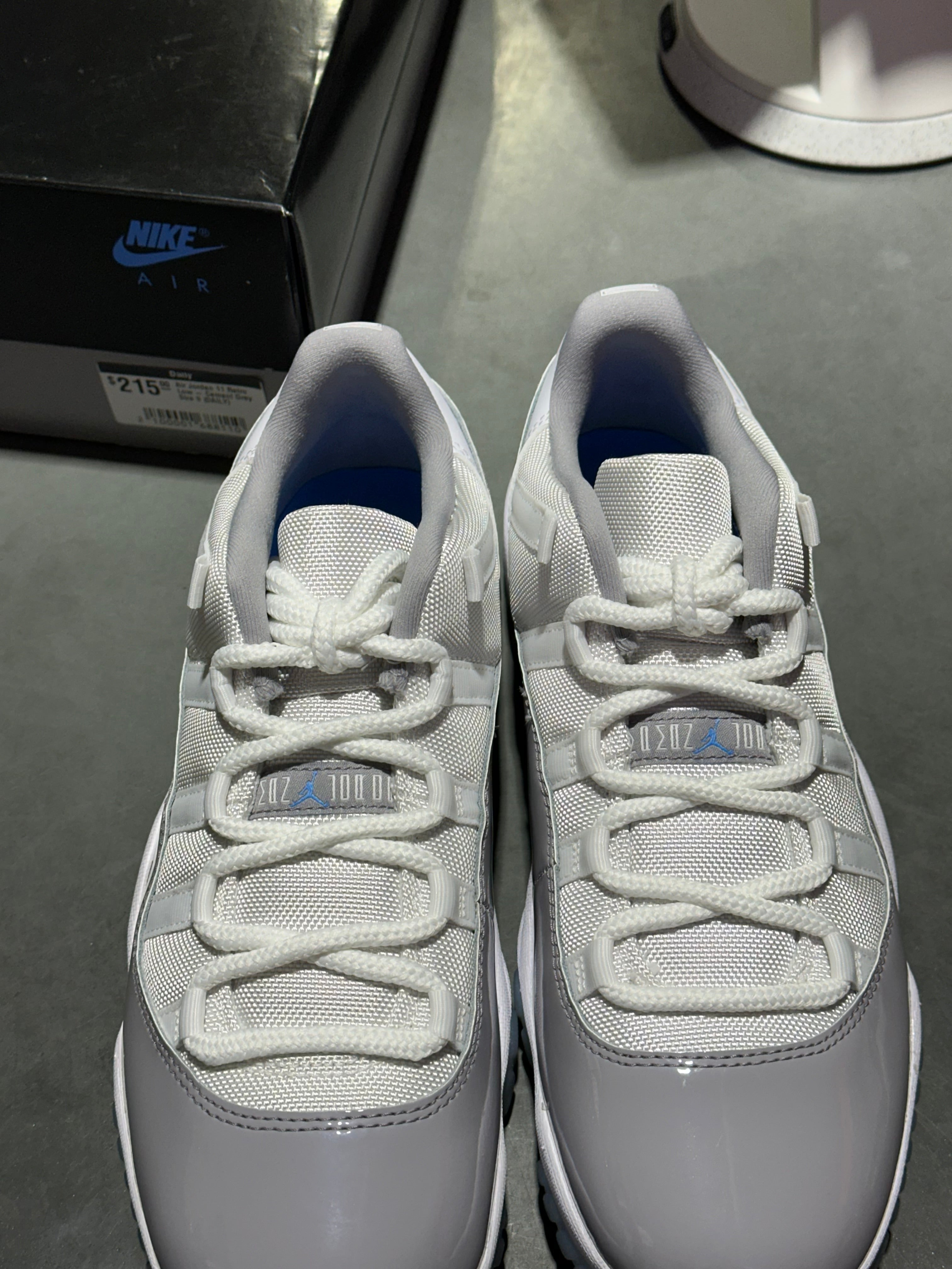 Air Jordan 11 Retro Low - Cement Grey Size 9