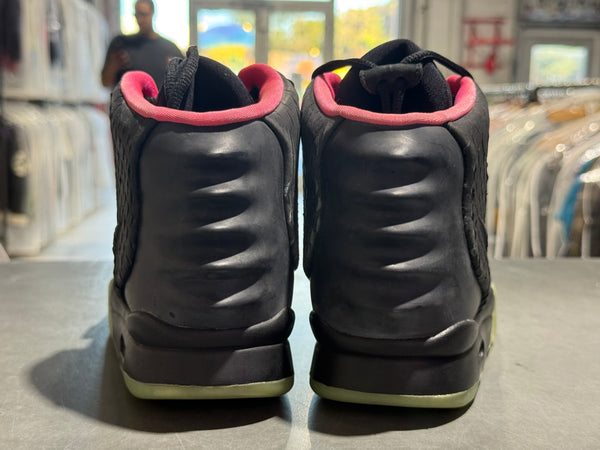Nike Air Yeezy 2 NRG - Solar Red Size 9