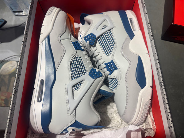 Air Jordan 4 Retro - Military Blue 2024 Size 9.5