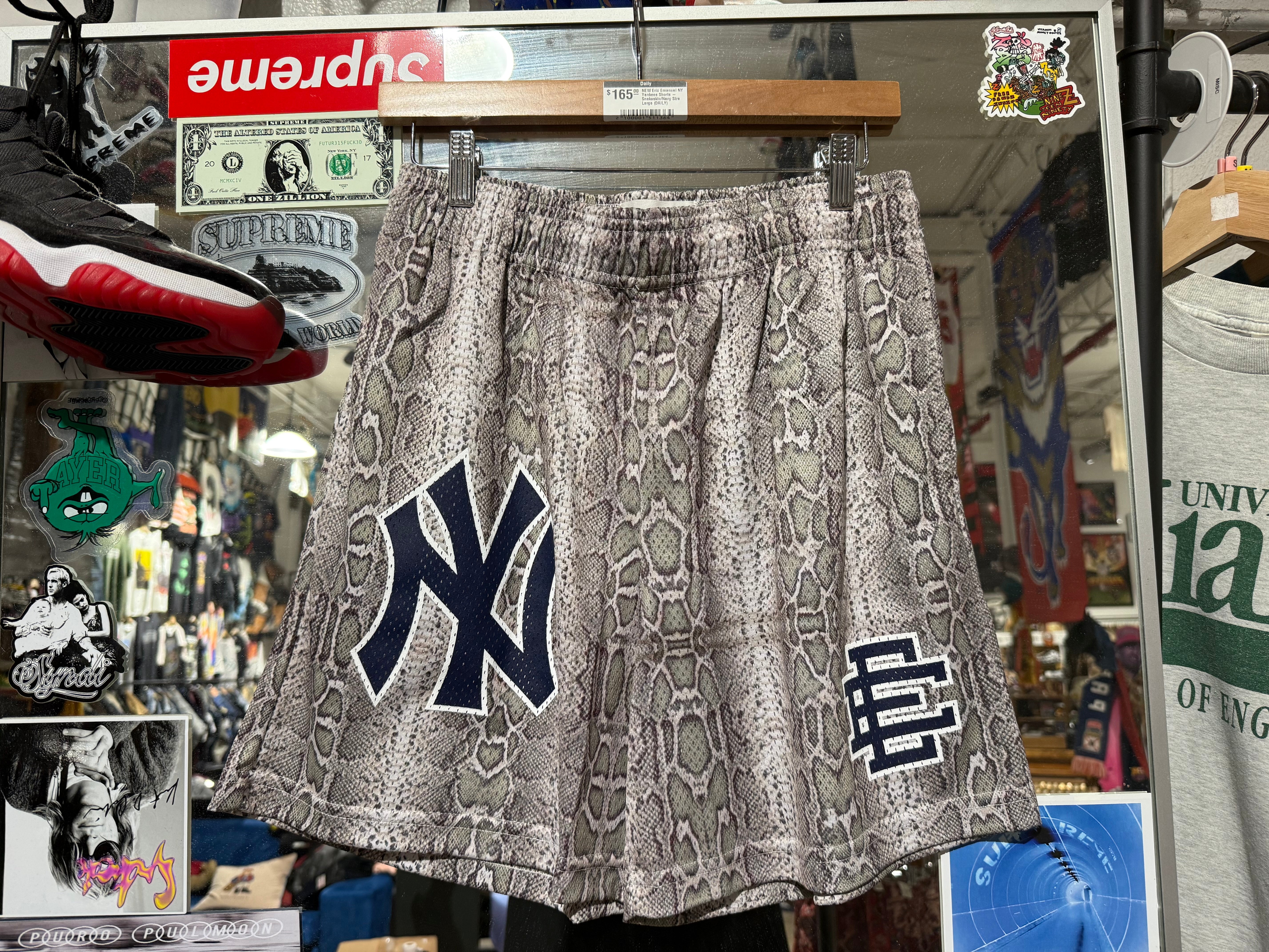 NEW Eric Emanuel NY Yankees Shorts - Snakeskin/Navy Size Large