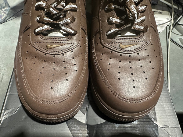 Nike Air Force 1 Low Supreme - Brown Size 9