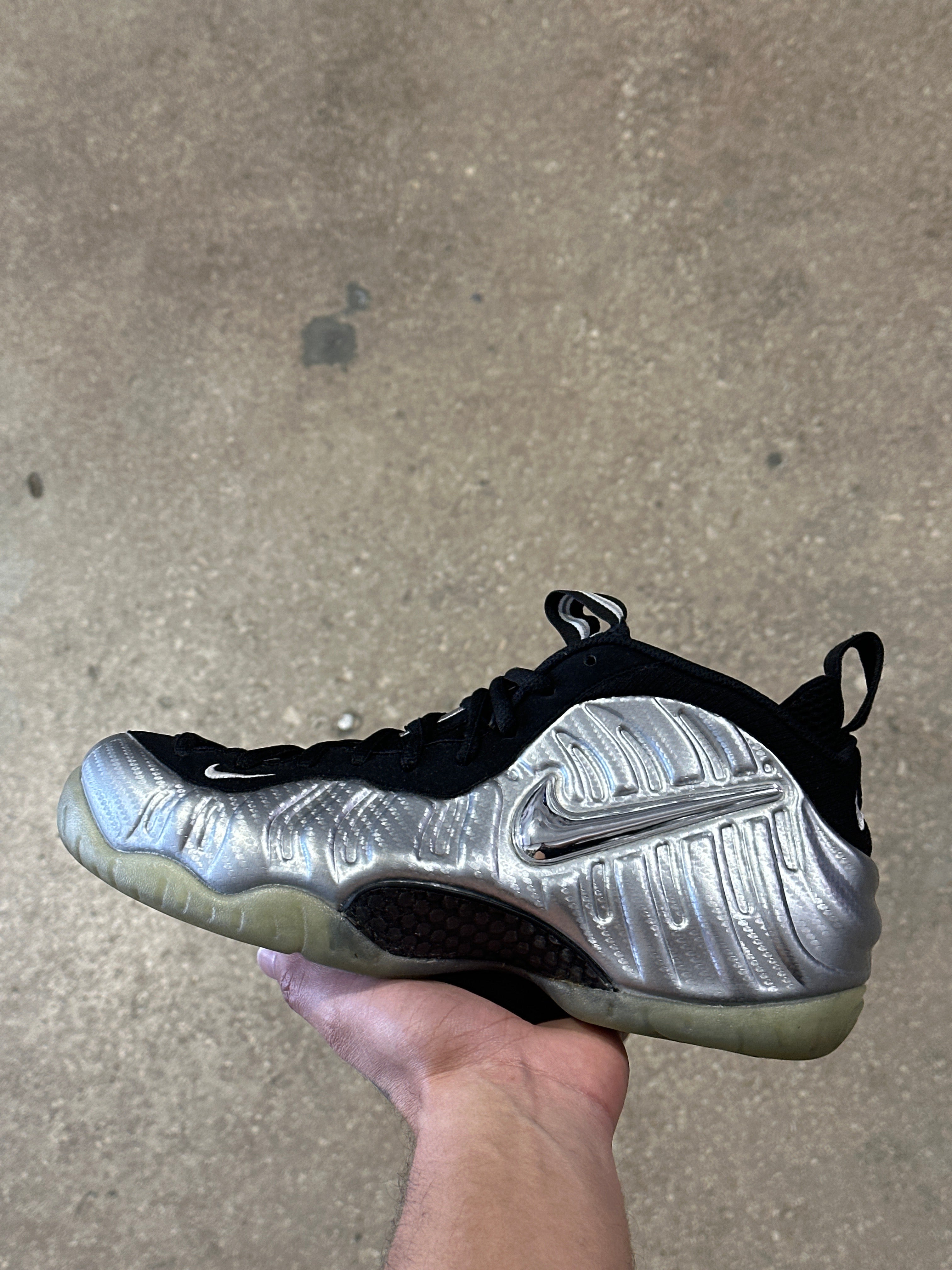 Nike Air Foamposite Pro - Silver Surfer Size 10