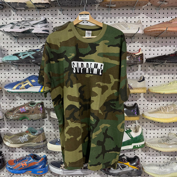 NEW Supreme Split Logo/Predator Tee - Camo Size Small