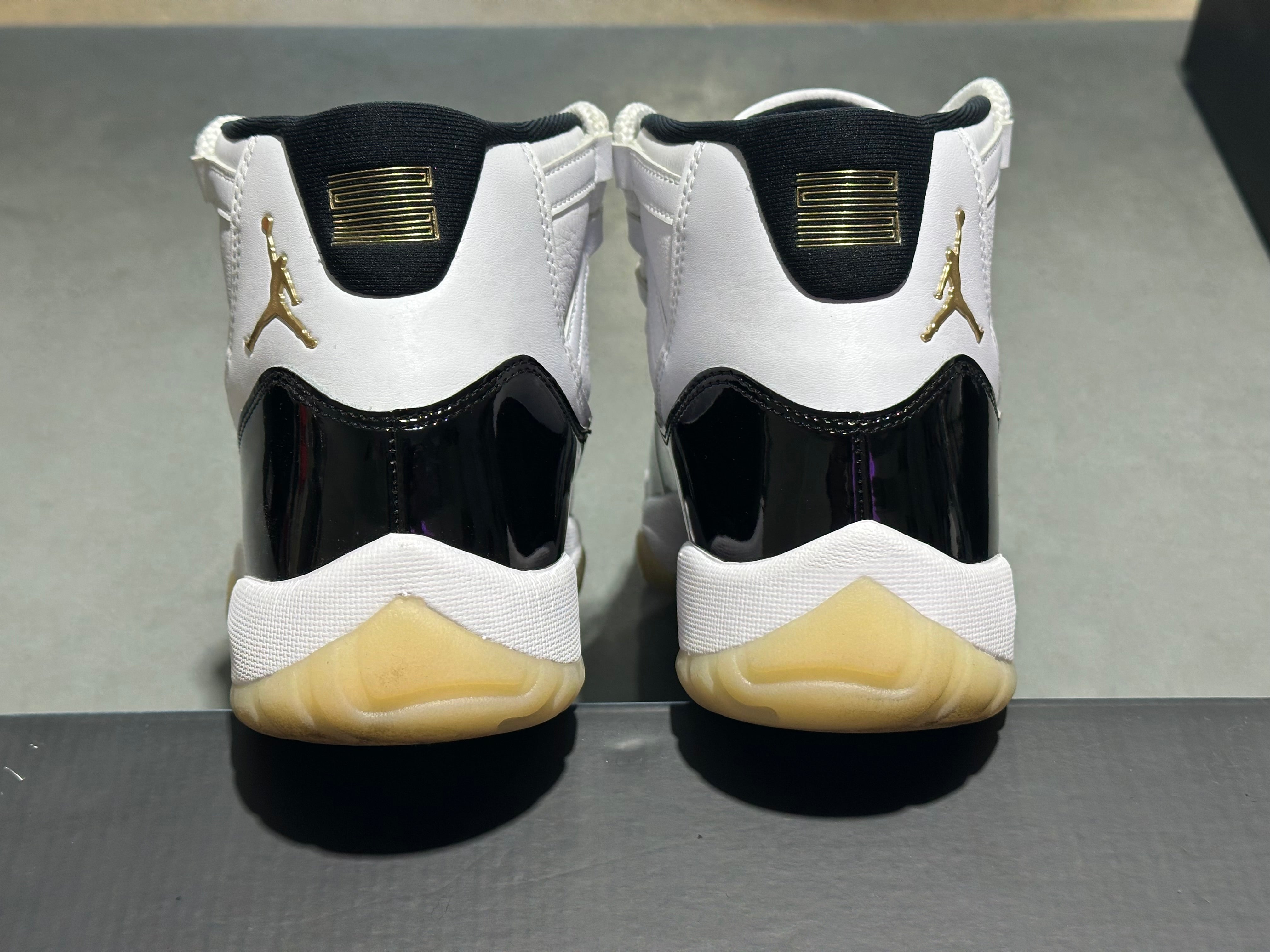 Air Jordan 11 Retro - Gratitude Size 8