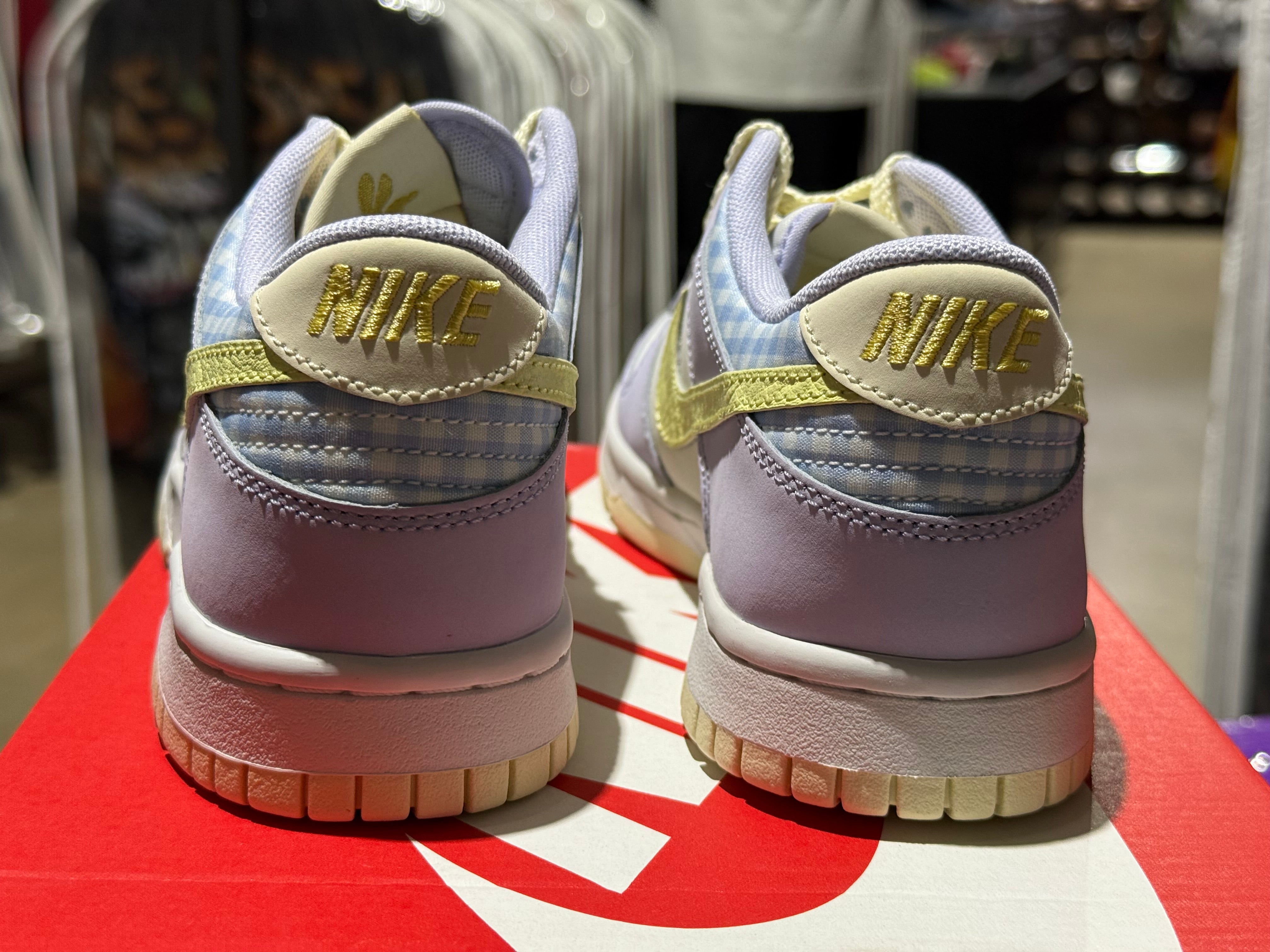 Nike Dunk Low SE BG (GS) - Easter Size 5Y