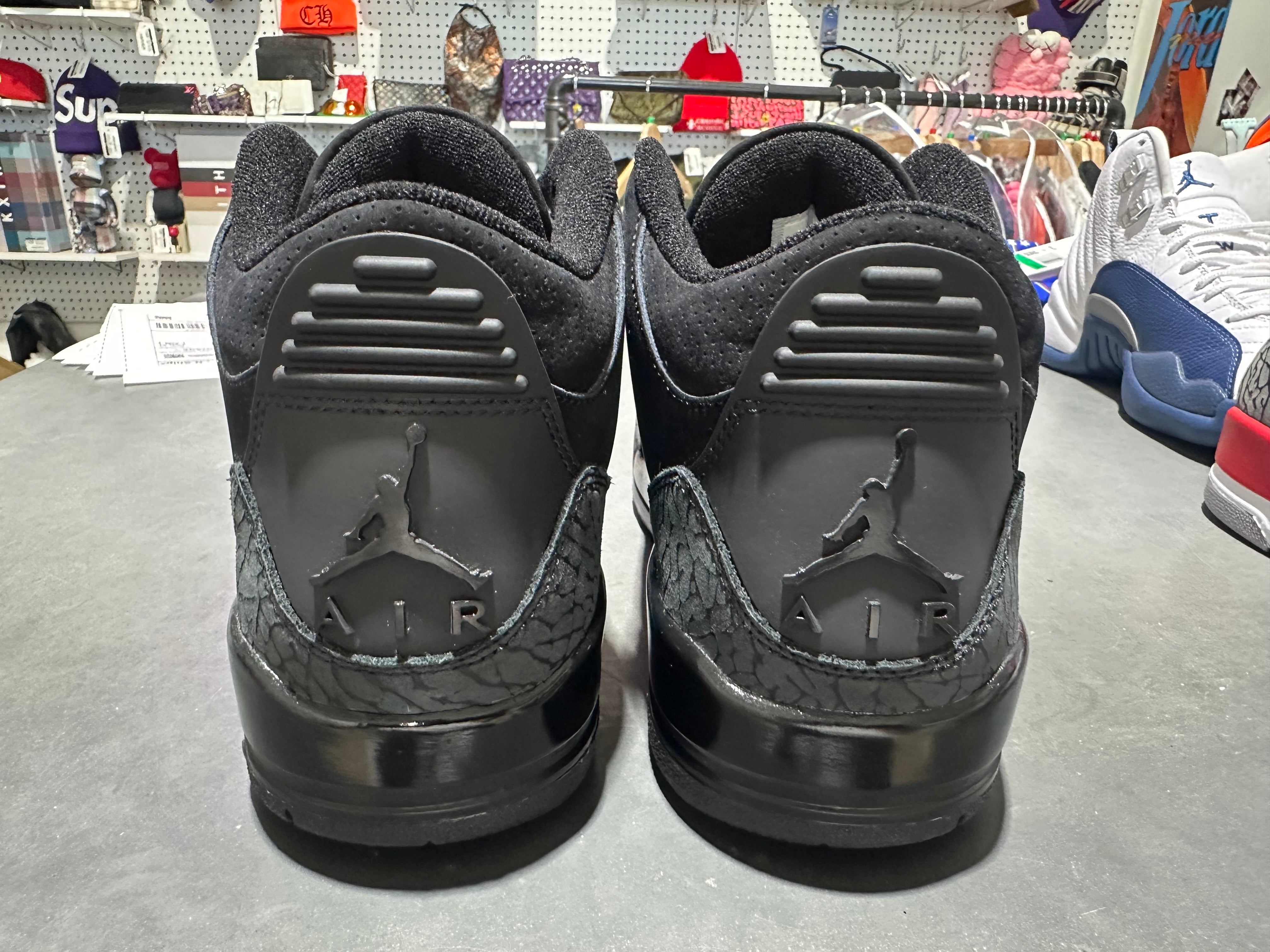 Air Jordan 3 Retro - Black Cat Size 8