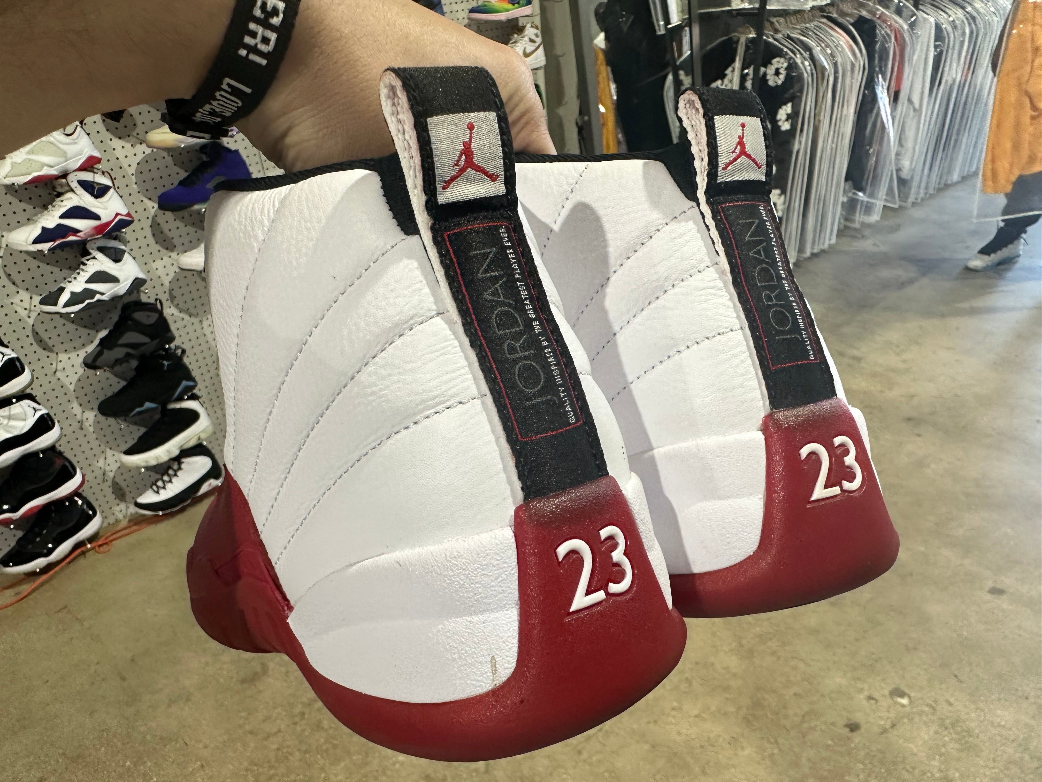 Air Jordan 12 Retro - Cherry Size 11 (DAILY)