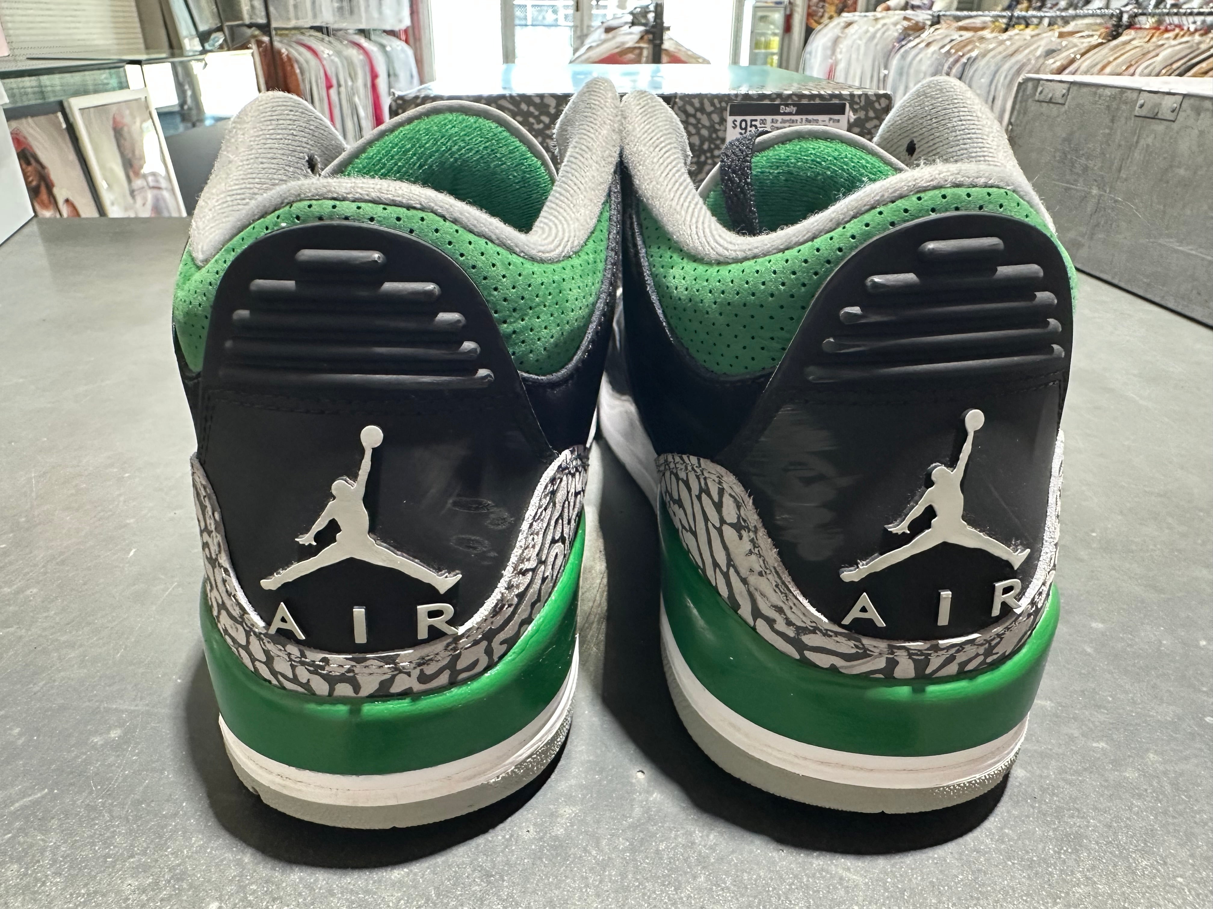 Air Jordan 3 Retro - Pine Green Size 10