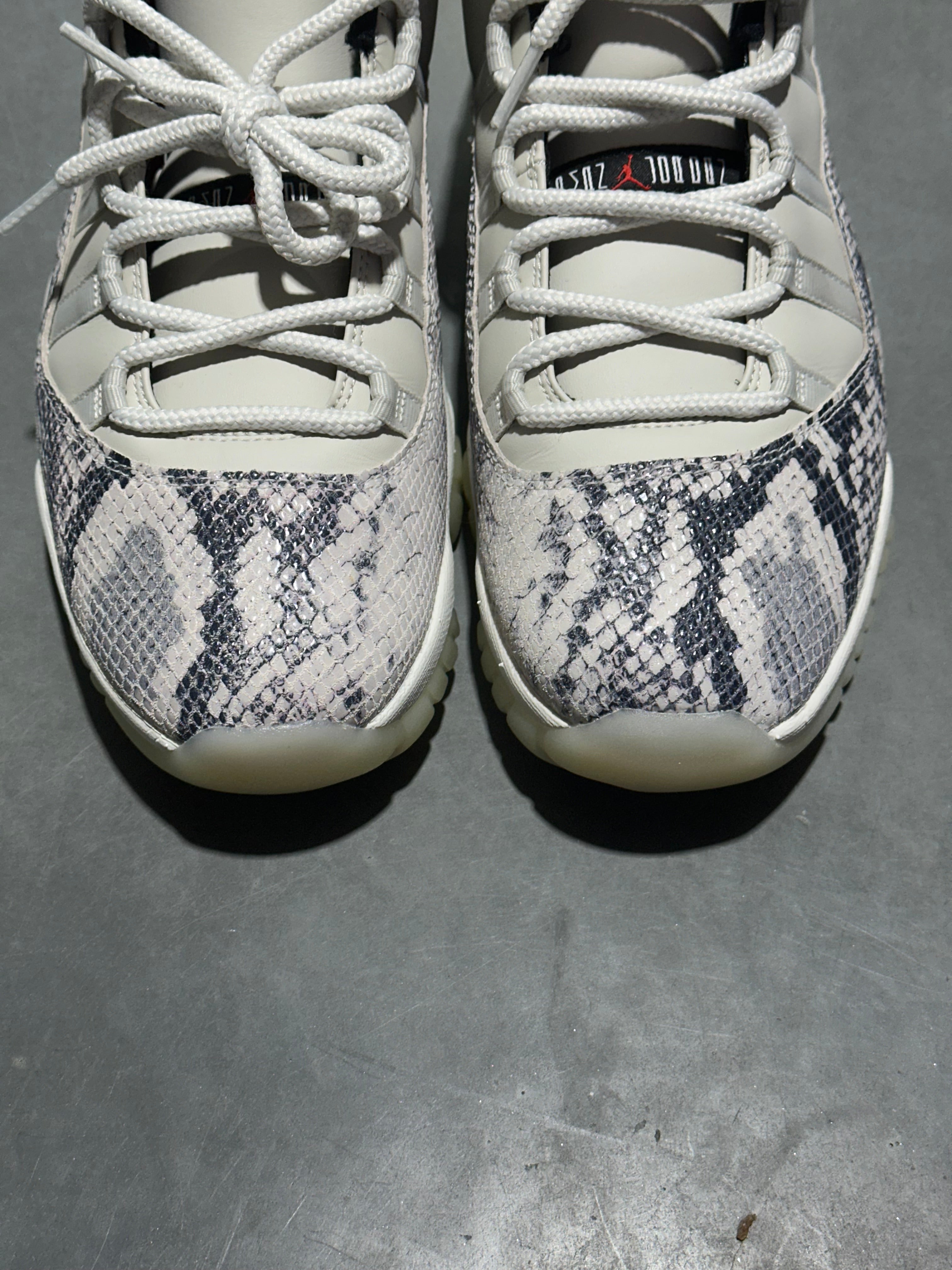 Air Jordan 11 Retro Low - Light Bone Snakeskin Size 10.5