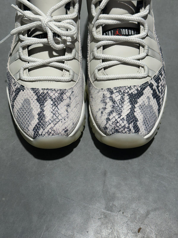 Air Jordan 11 Retro Low - Light Bone Snakeskin Size 10.5