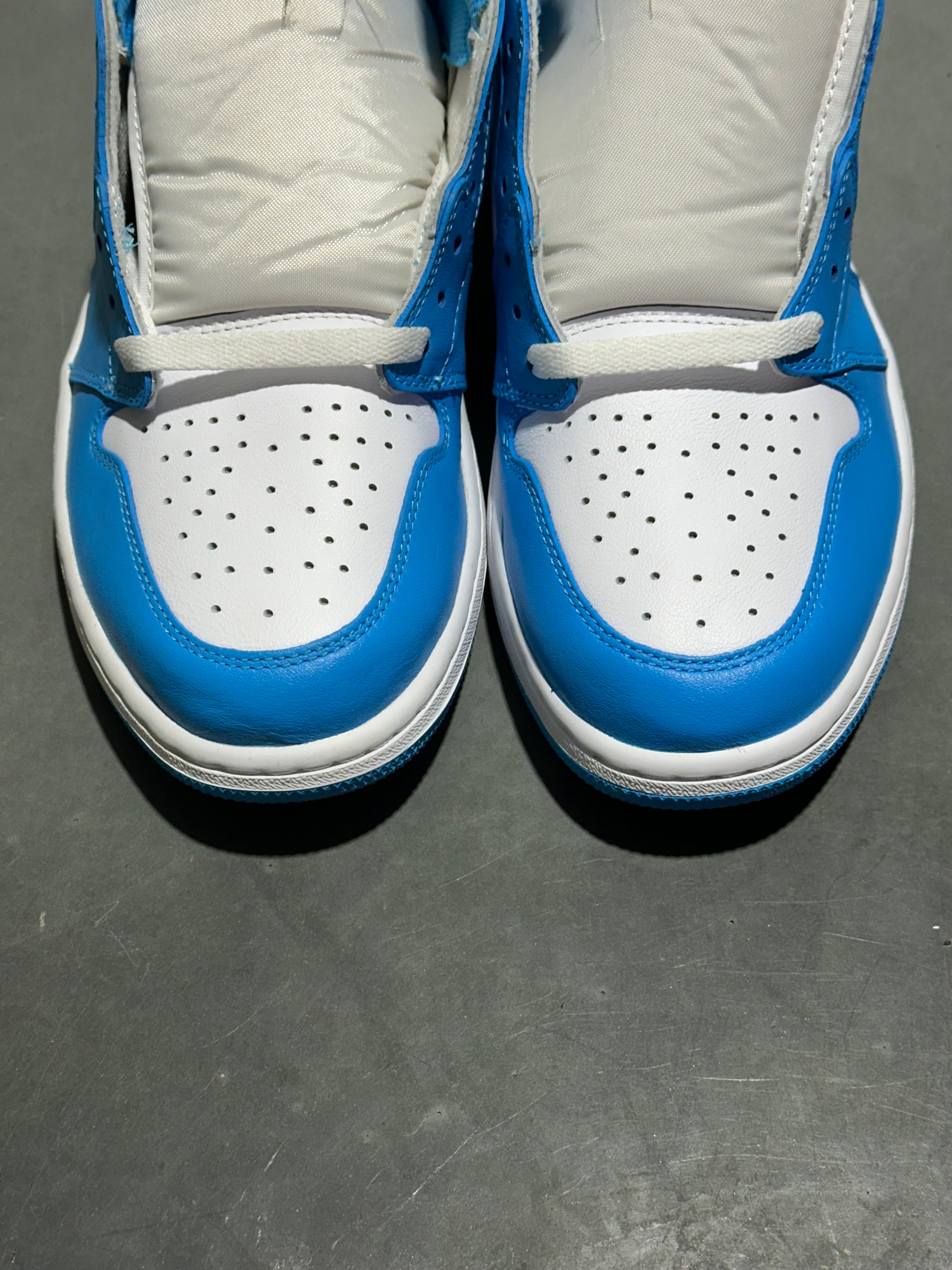 Air Jordan 1 Retro High OG - UNC Size 11.5