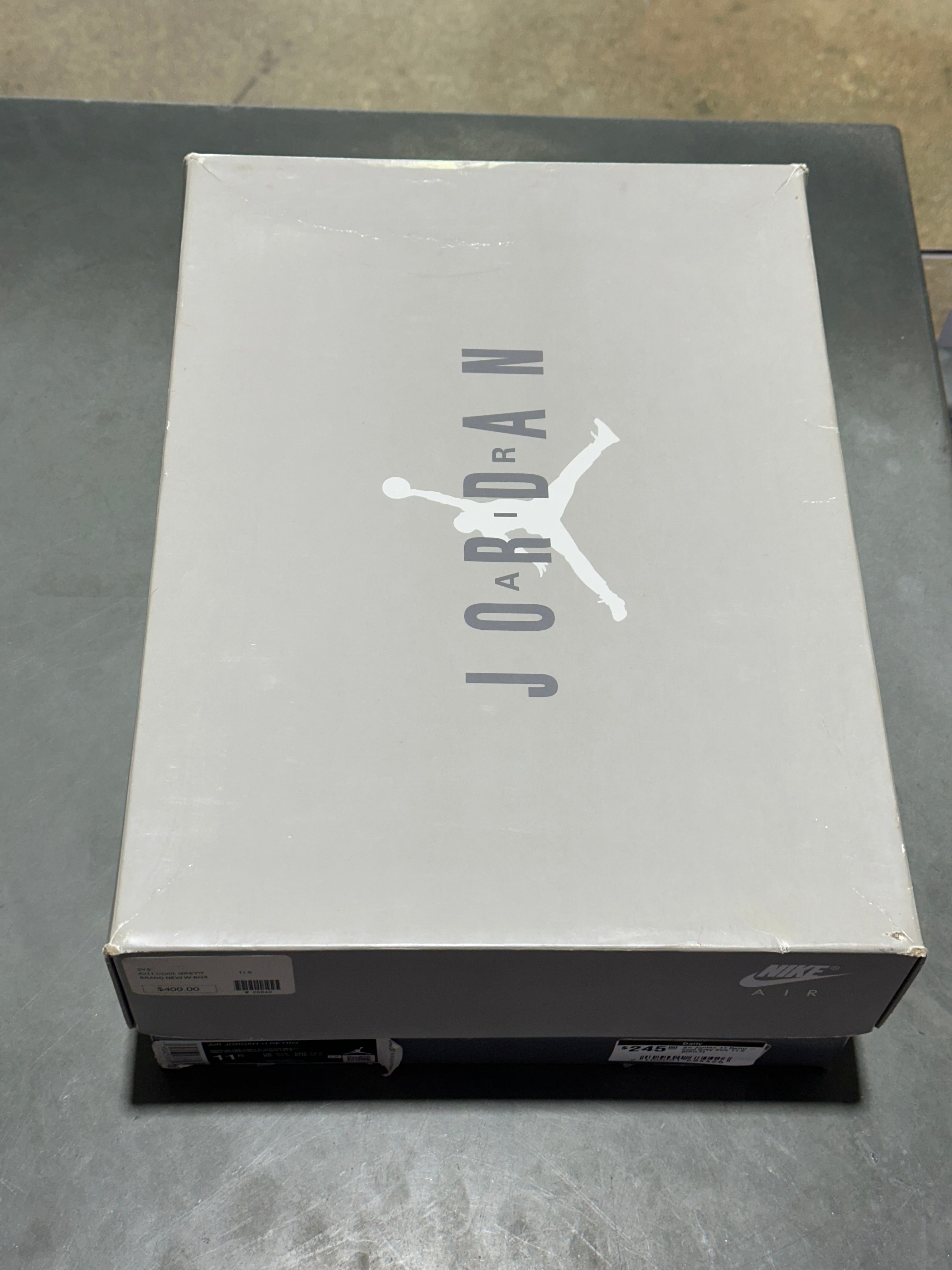 Air Jordan 11 Retro - Cool Grey Size 11.5