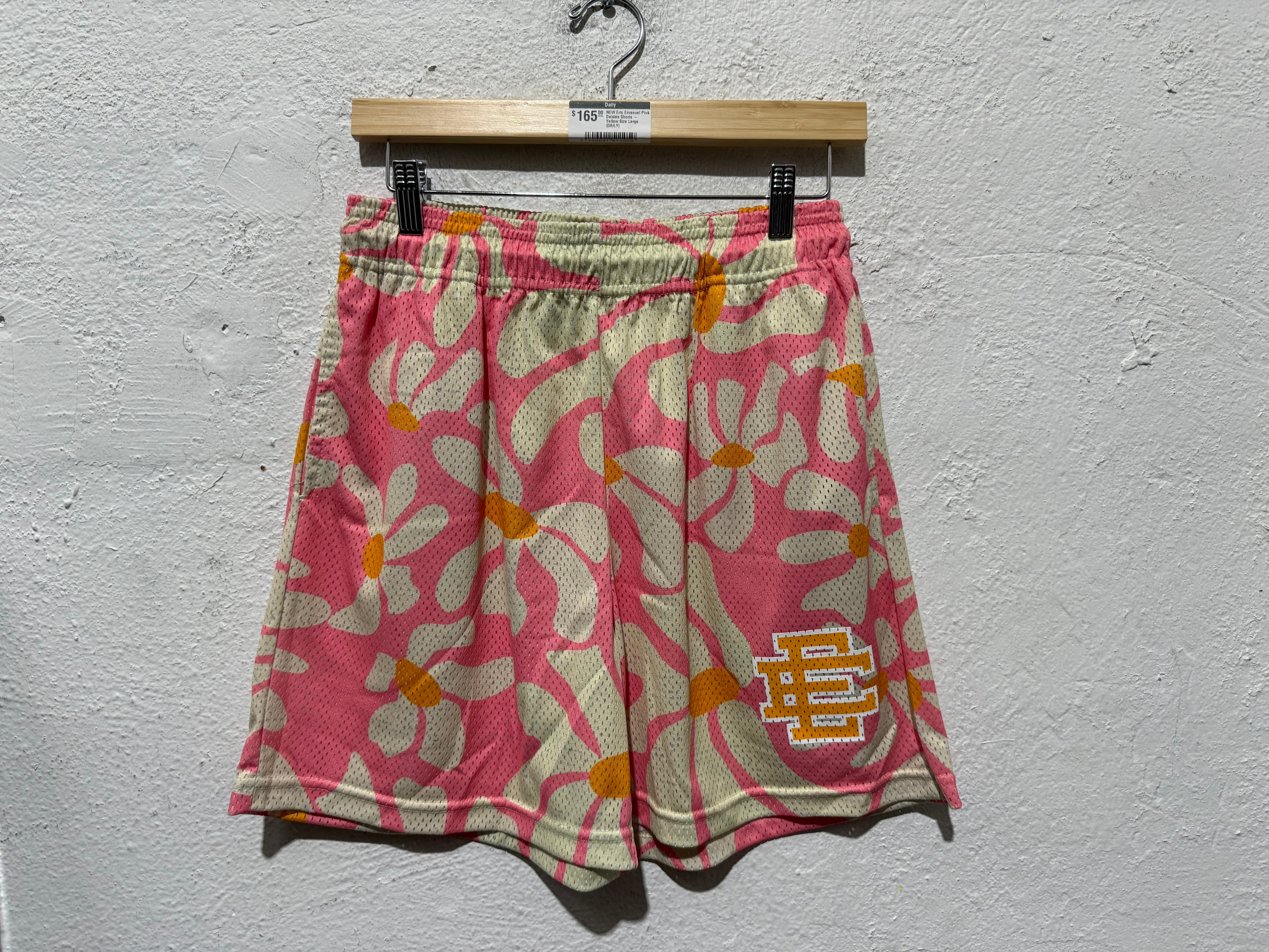 NEW Eric Emanuel Pink Daisies Shorts - Yellow Size Large