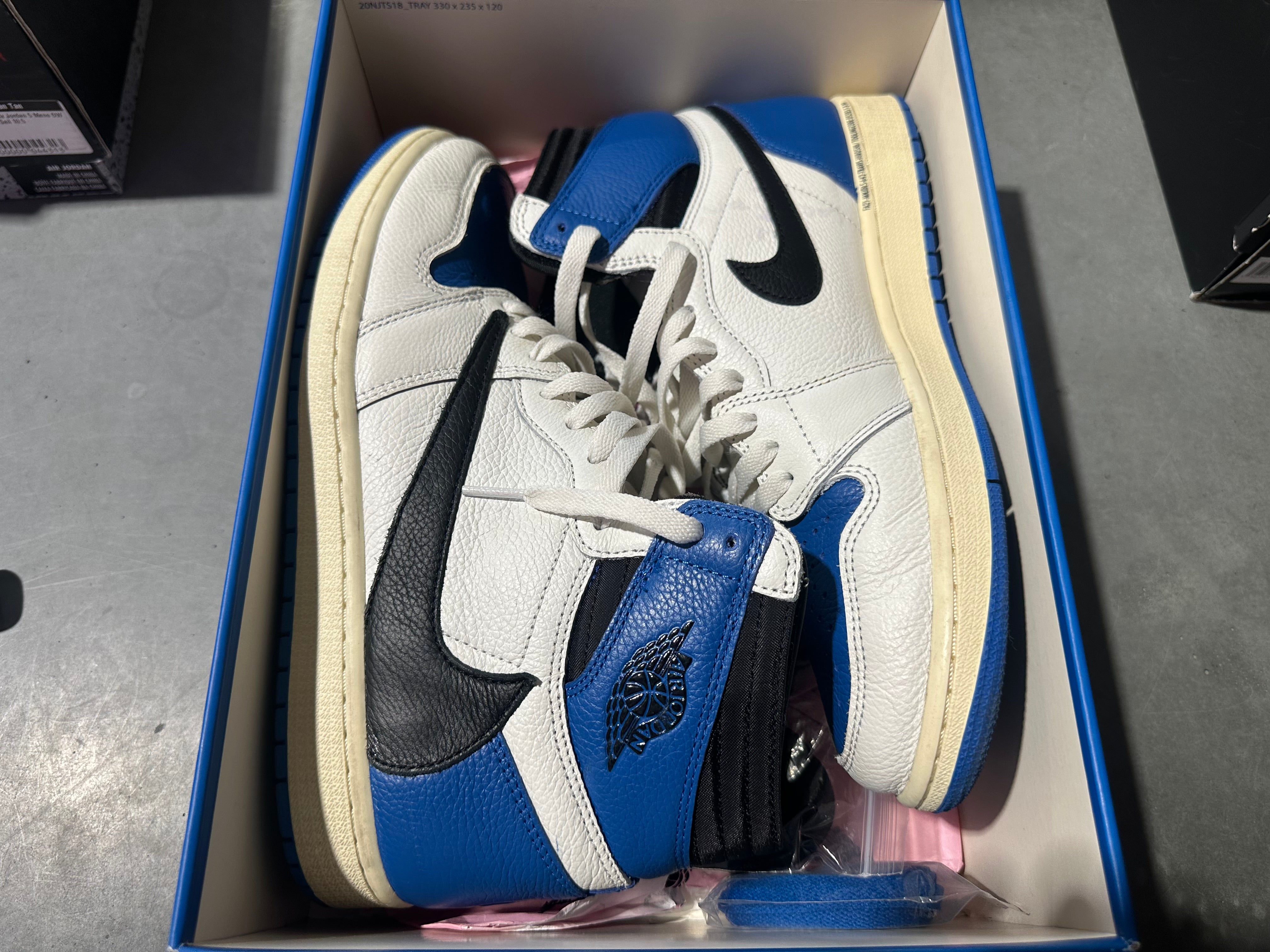 Air Jordan 1 Retro High OG SP - Travis Scott/Fragment Size 10.5