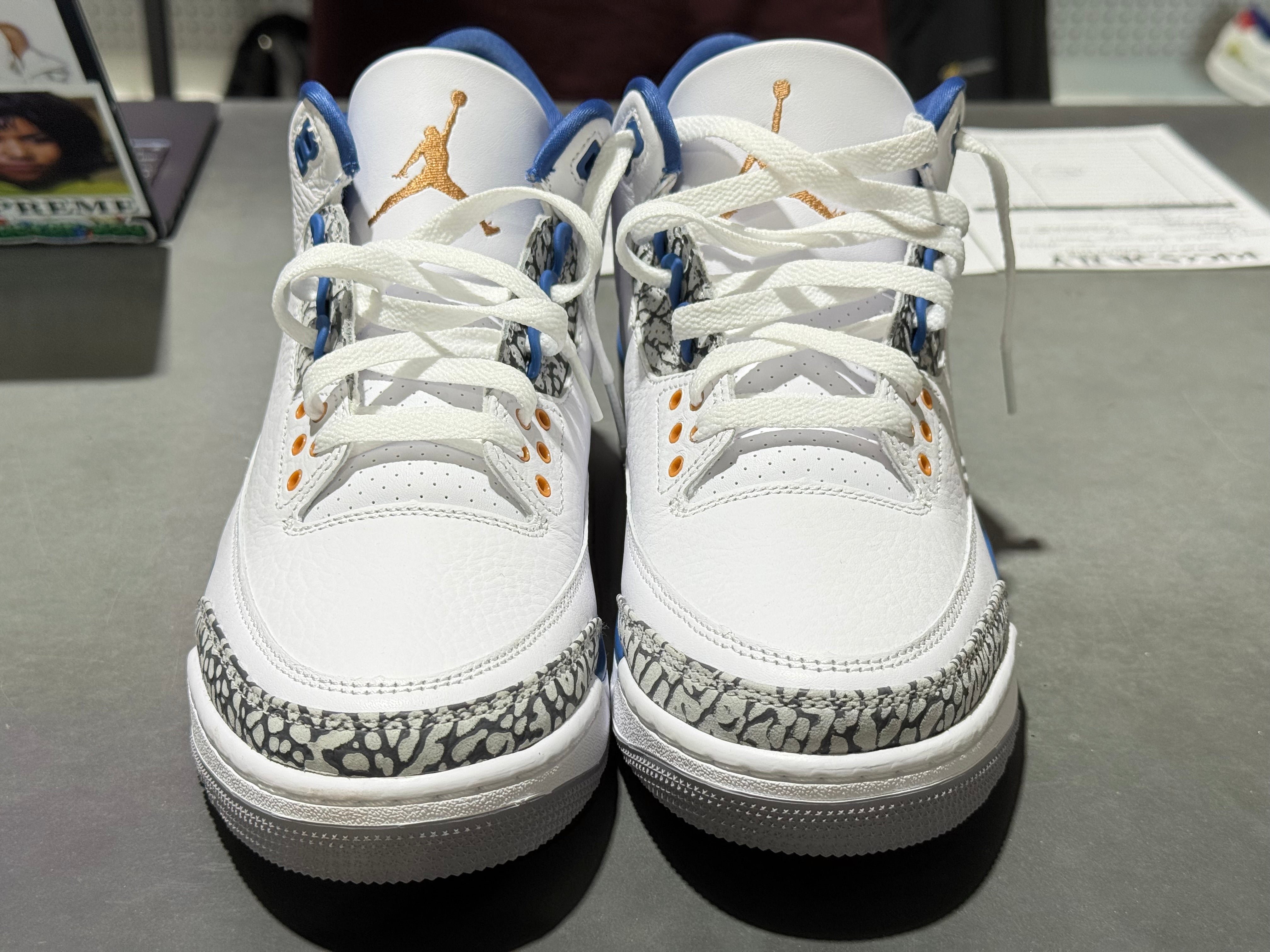 Air Jordan 3 Retro - Wizards Size 9