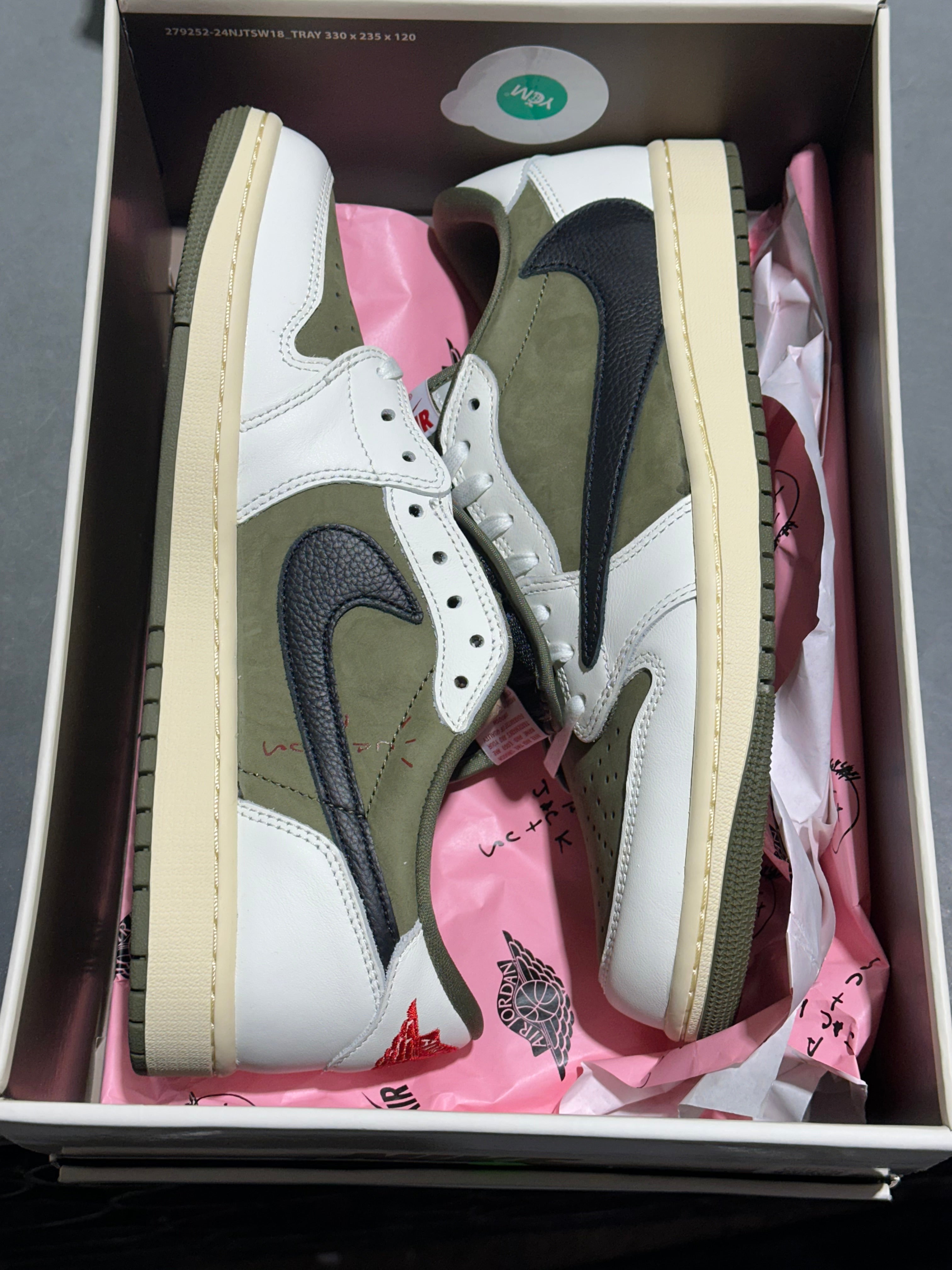 Air Jordan 1 Retro Low OG SP - Travis Scott Medium Olive Size 11.5