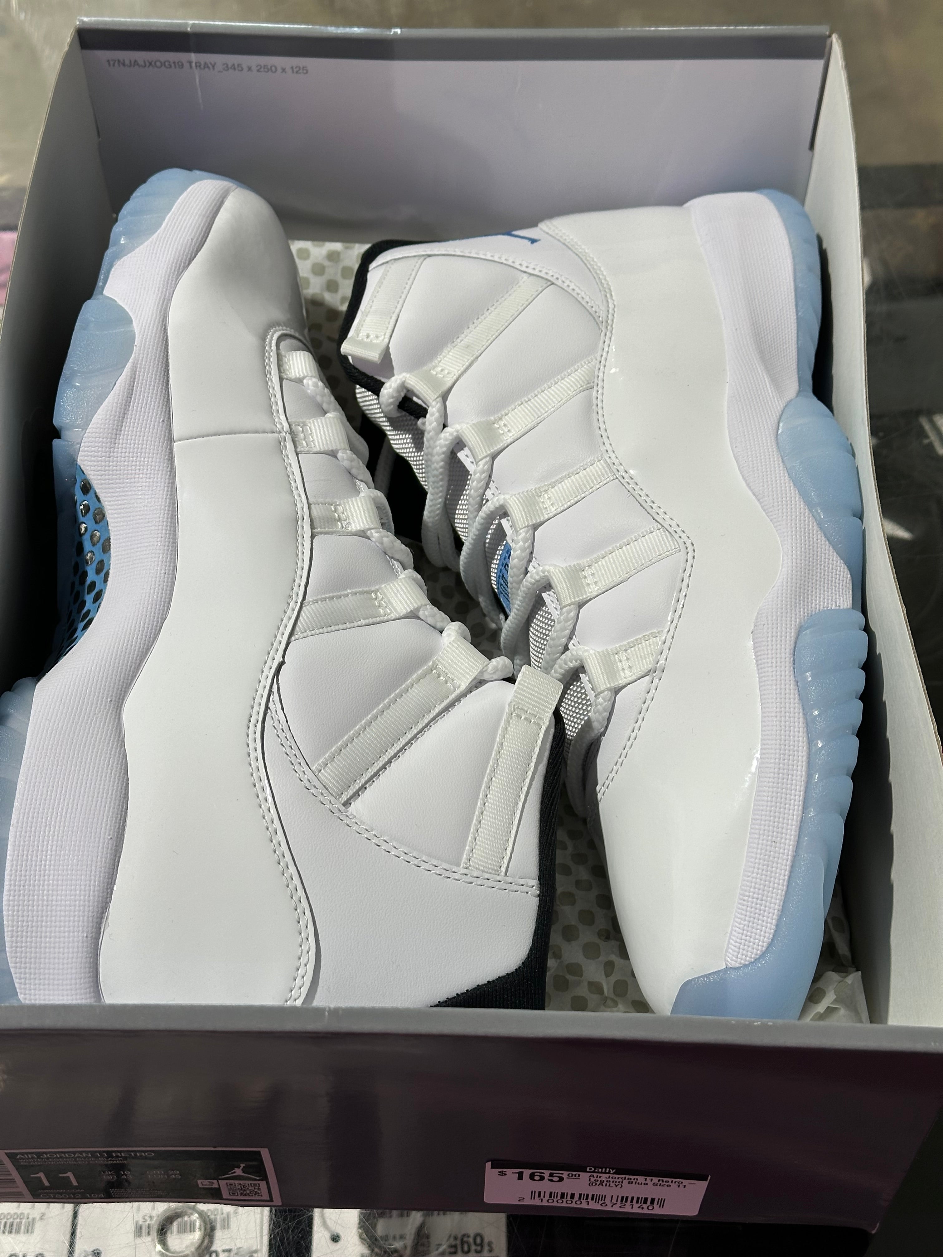 Air Jordan 11 Retro - Legend Blue Size 11