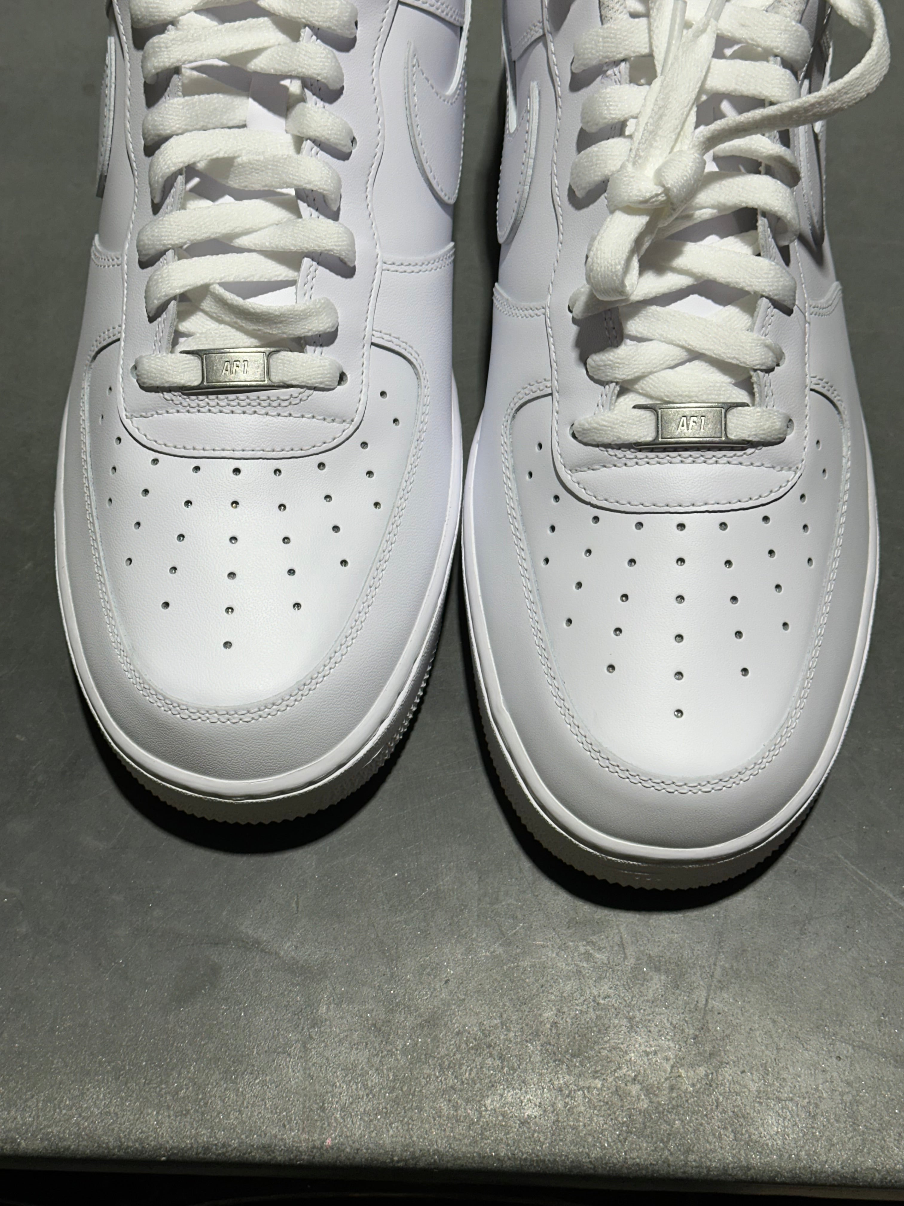 Nike Air Force 1 07 - Triple White Size 12.5
