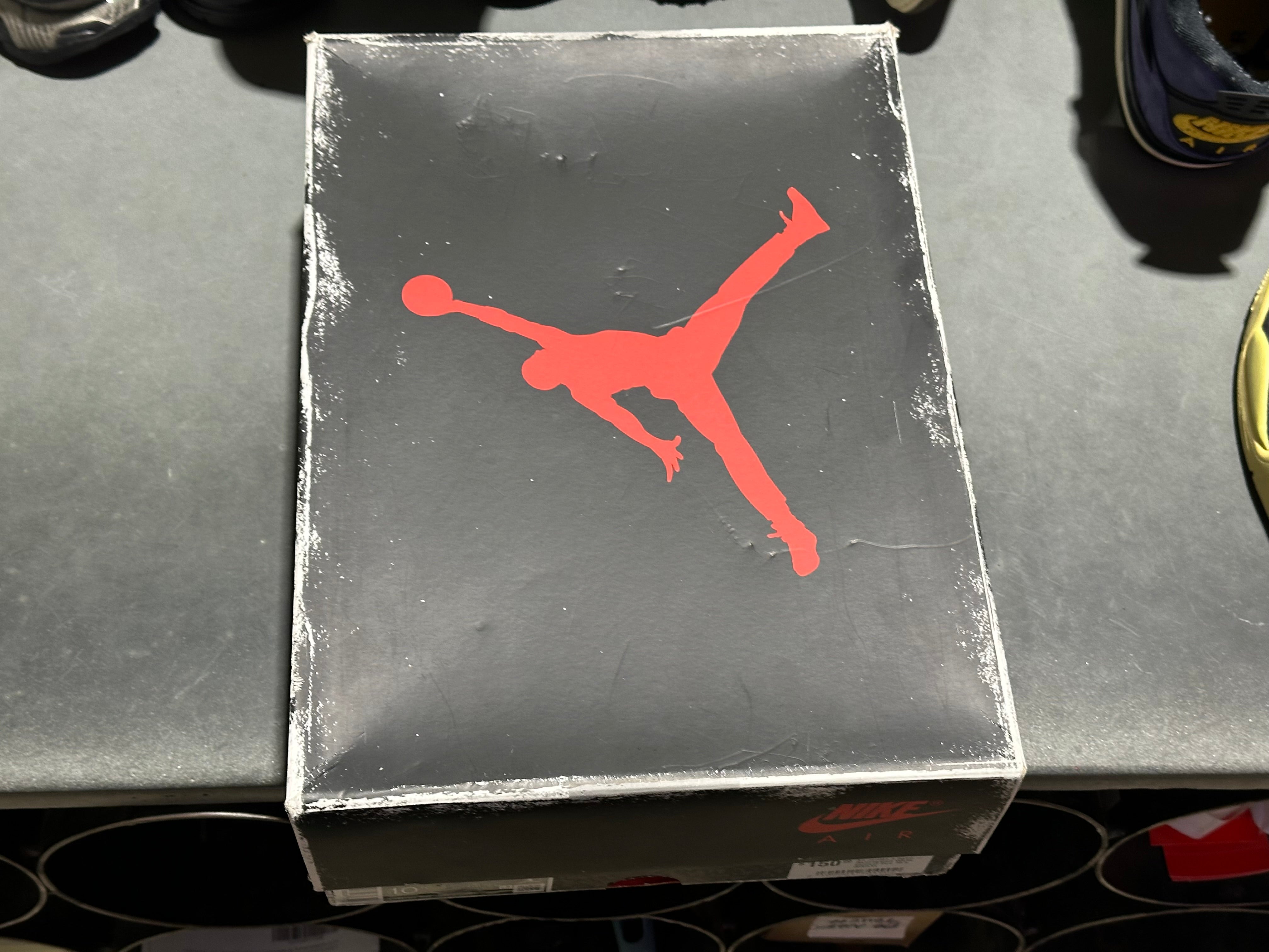 Air Jordan 3 Retro - Reimagined White Cement Size 10.5
