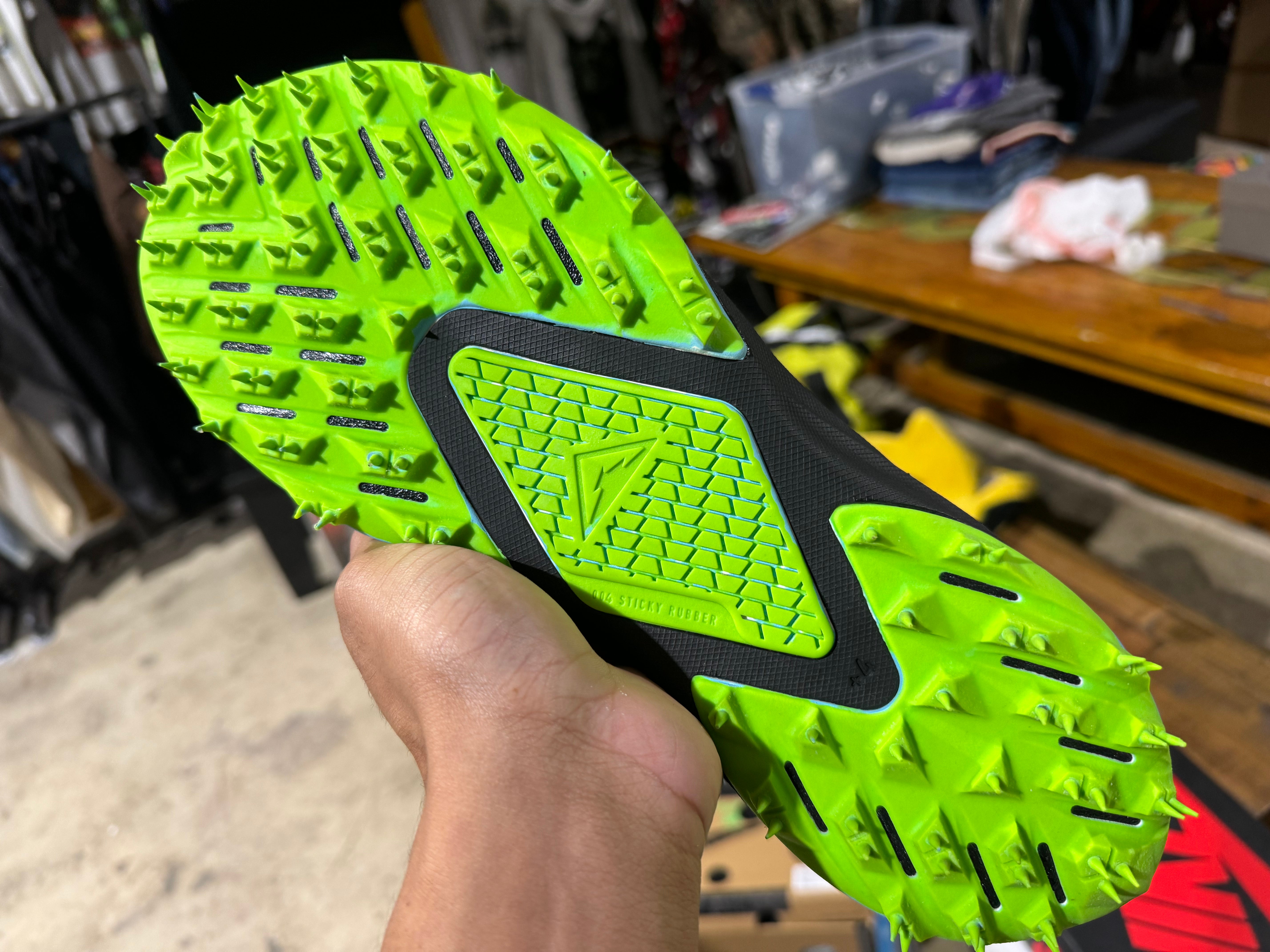 W Nike Zoom Terra Kiger 5 / Off White - Electro Green Size 14W/12.5M